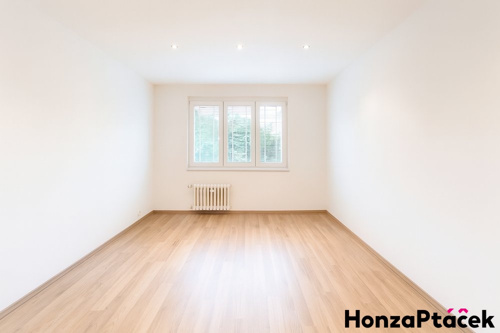 Prodej bytu Choceradska?, Za?be?hlice, Praha, real