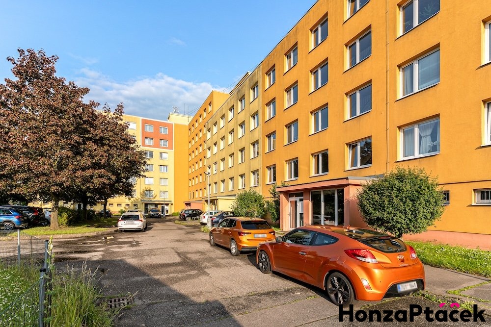 Prodej bytu Tr?ebes?ovska?, Horni? poc?ernice, Honza Pta?c?ek - realitni? makle?r? v Praze, realitni