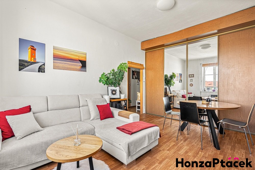 Prodej bytu 2+1,Kralická,Praha,Honza Ptáček nejlép