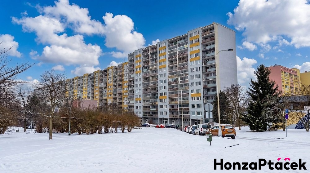 Pronájem bytu 1+kk s lodžií,Poznaňská,Praha Honza Ptáček realitní makléř v Praze(7)