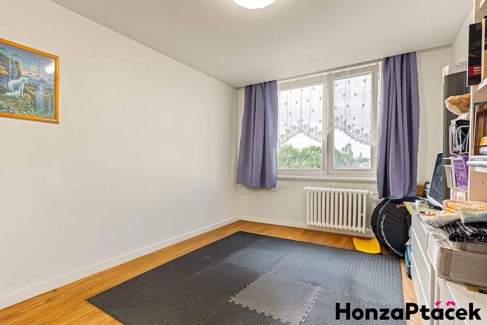 Prodej bytu Tr?ebes?ovska?, Horni? poc?ernice, Honza Pta?c?ek - realitni? makle?r? v Praze, realitni