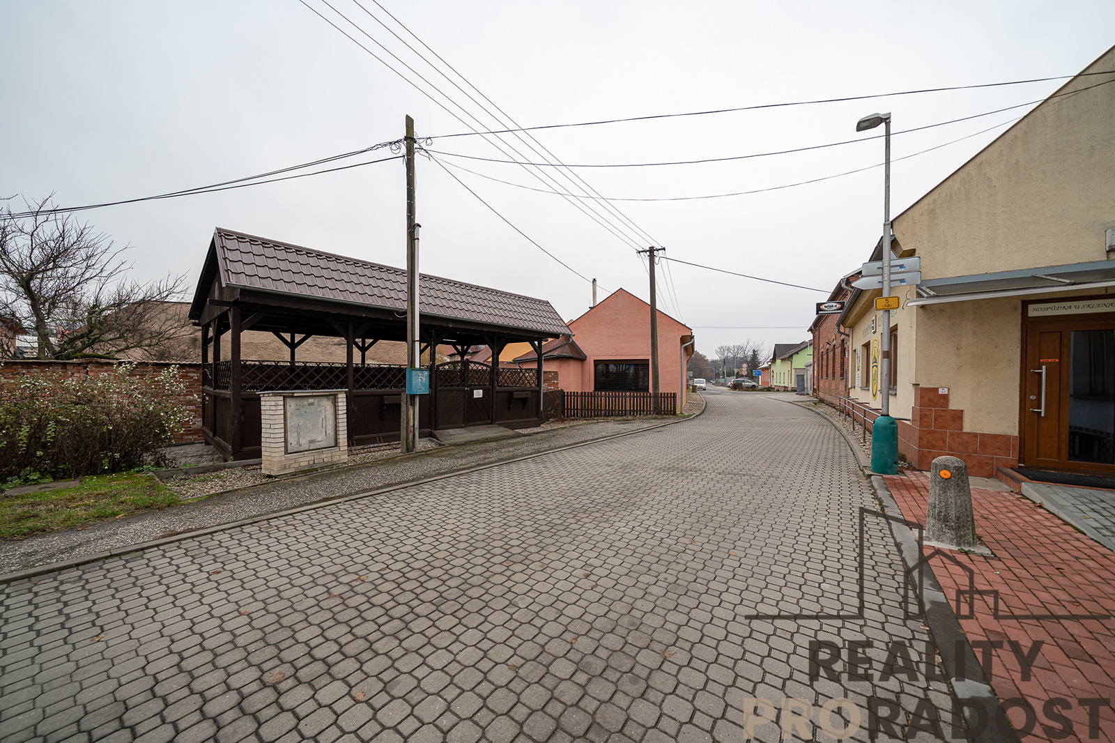 Venkovní posezení na pronajatém pozemku