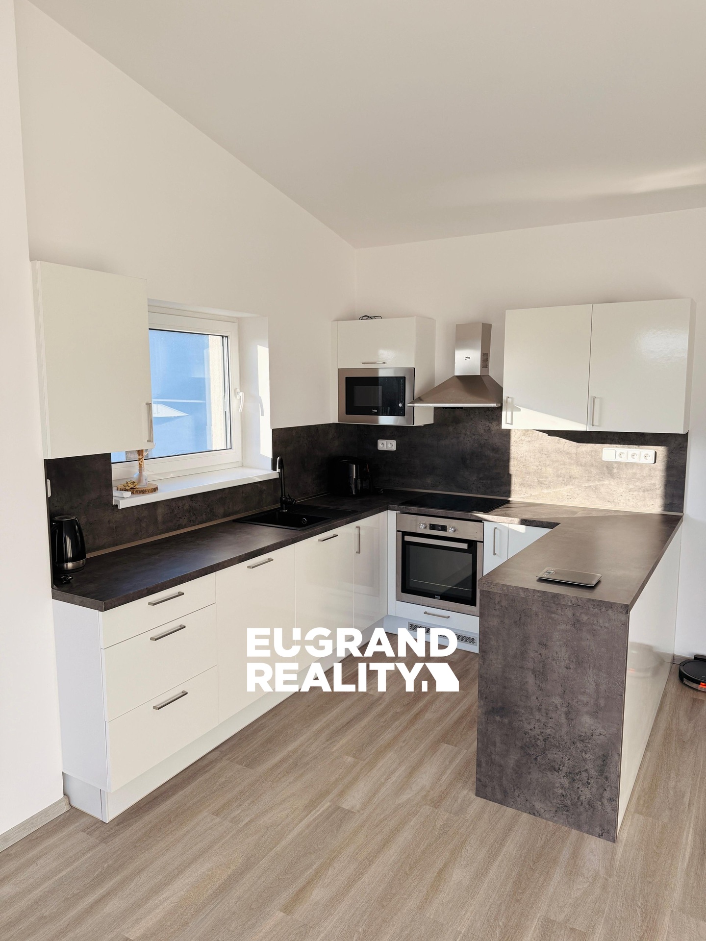 WhatsApp Image 2026-03-12 at 07.45.46 (18)