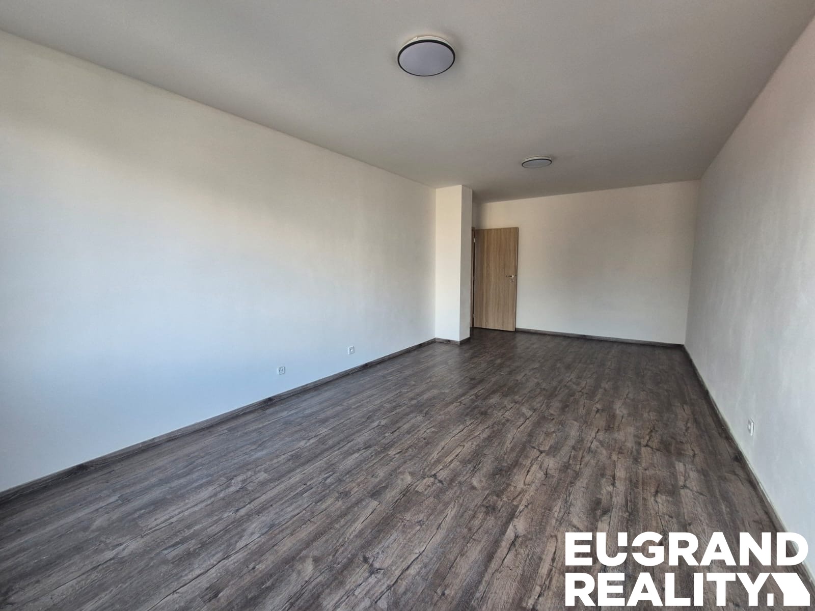 5d8074c7-16a5-4e92-af76-37de431ac50a