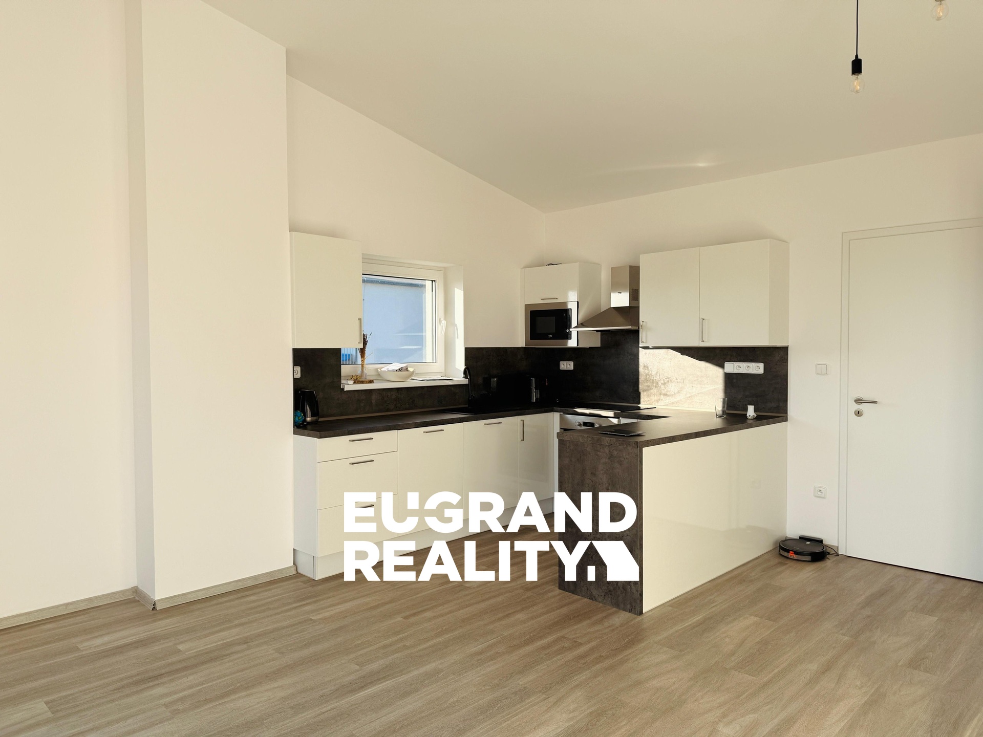 WhatsApp Image 2026-03-12 at 07.45.45