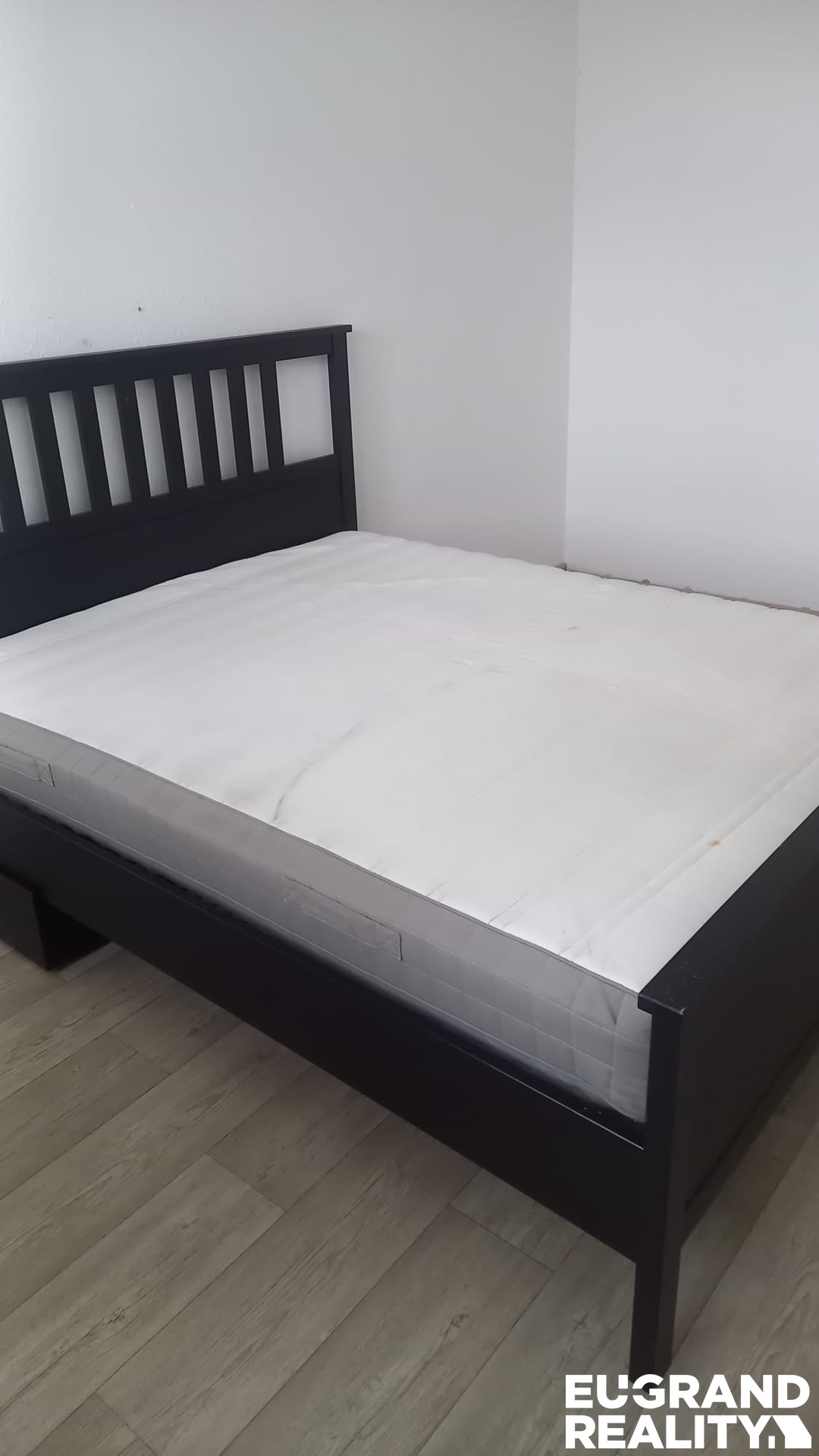 16b148a4-b57c-4c64-bb4c-4edd55780352