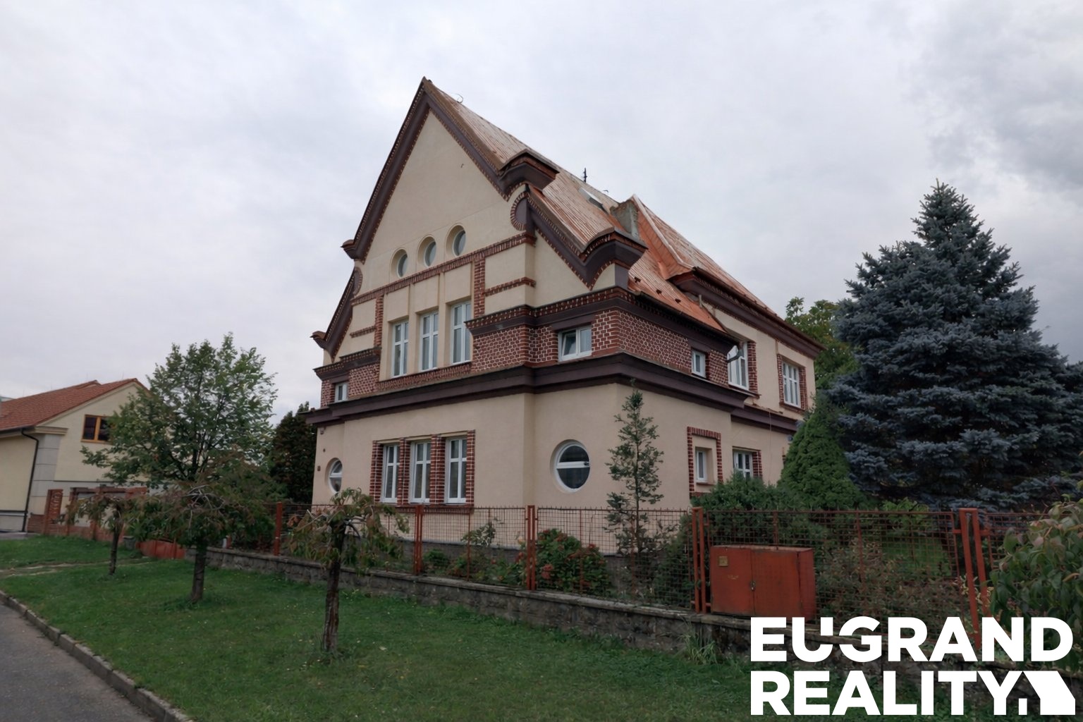 a34af29a-9b36-4a7a-8339-f1de6675d51f