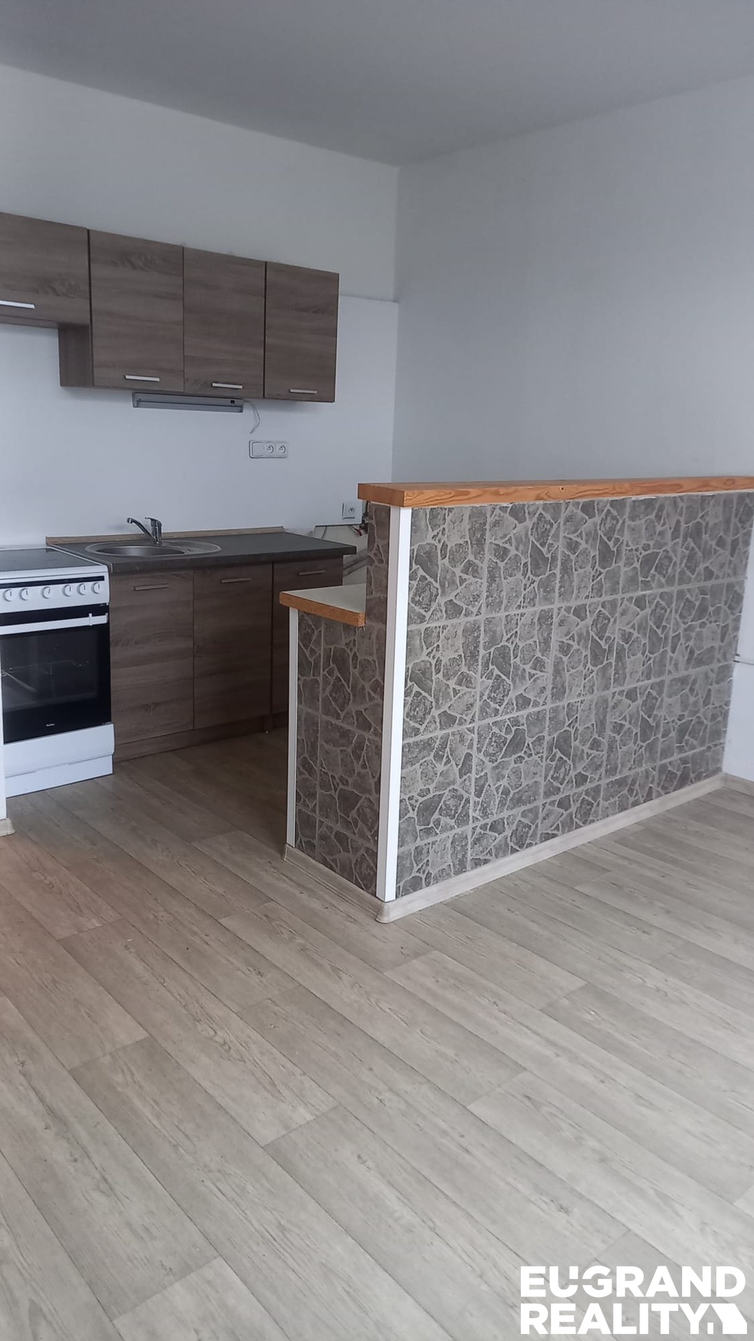 bf77b327-5c58-48b0-be5c-0ccc43f98b70