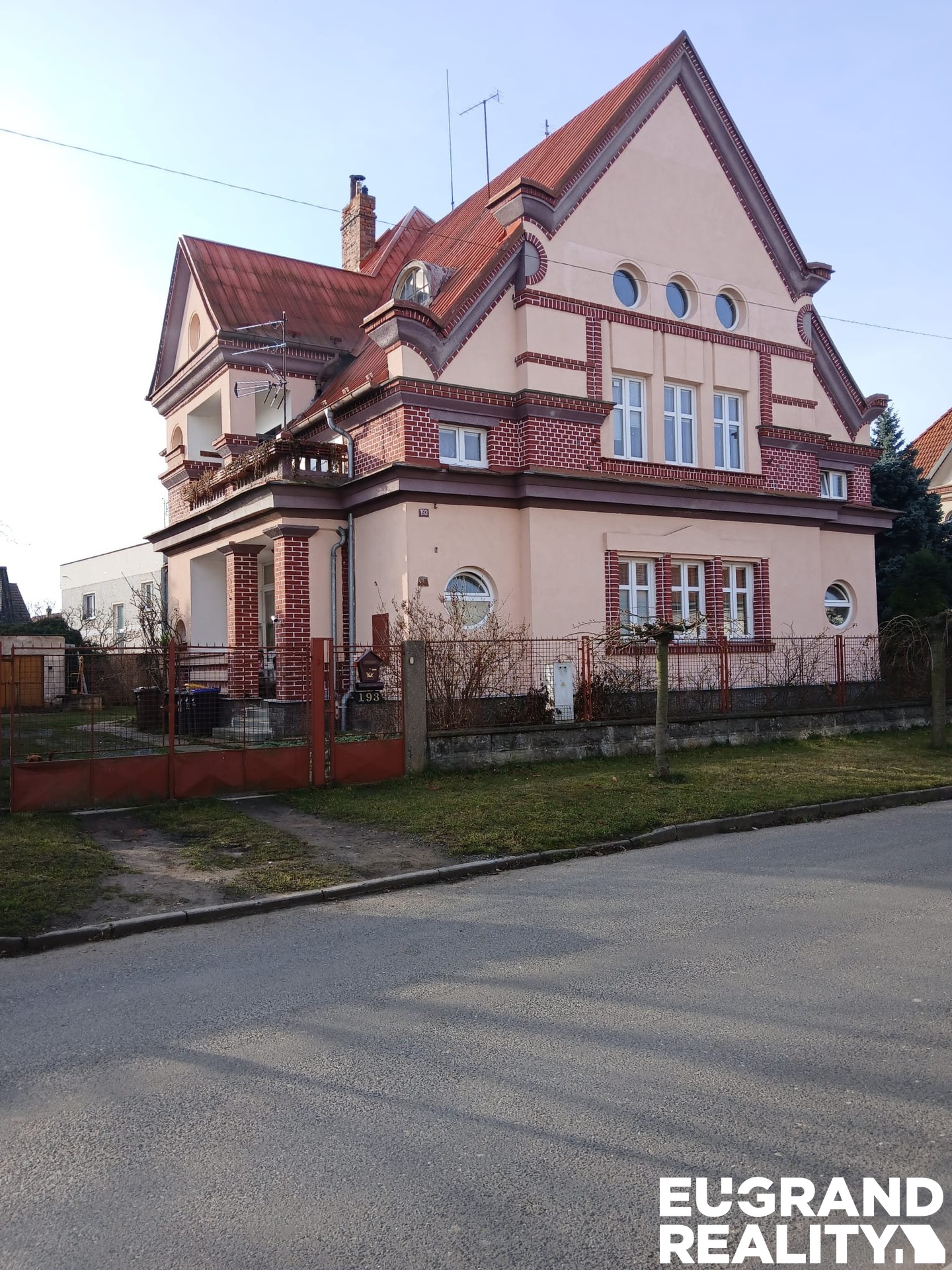 WhatsApp Image 2026-03-08 at 08.44.11 (1)