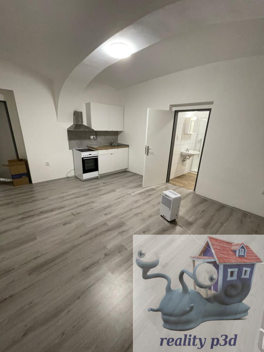 Pronájem bytu 1+kk a garsoniéry Česká Lípa 7 500 Kč za měsíc, foto 1
