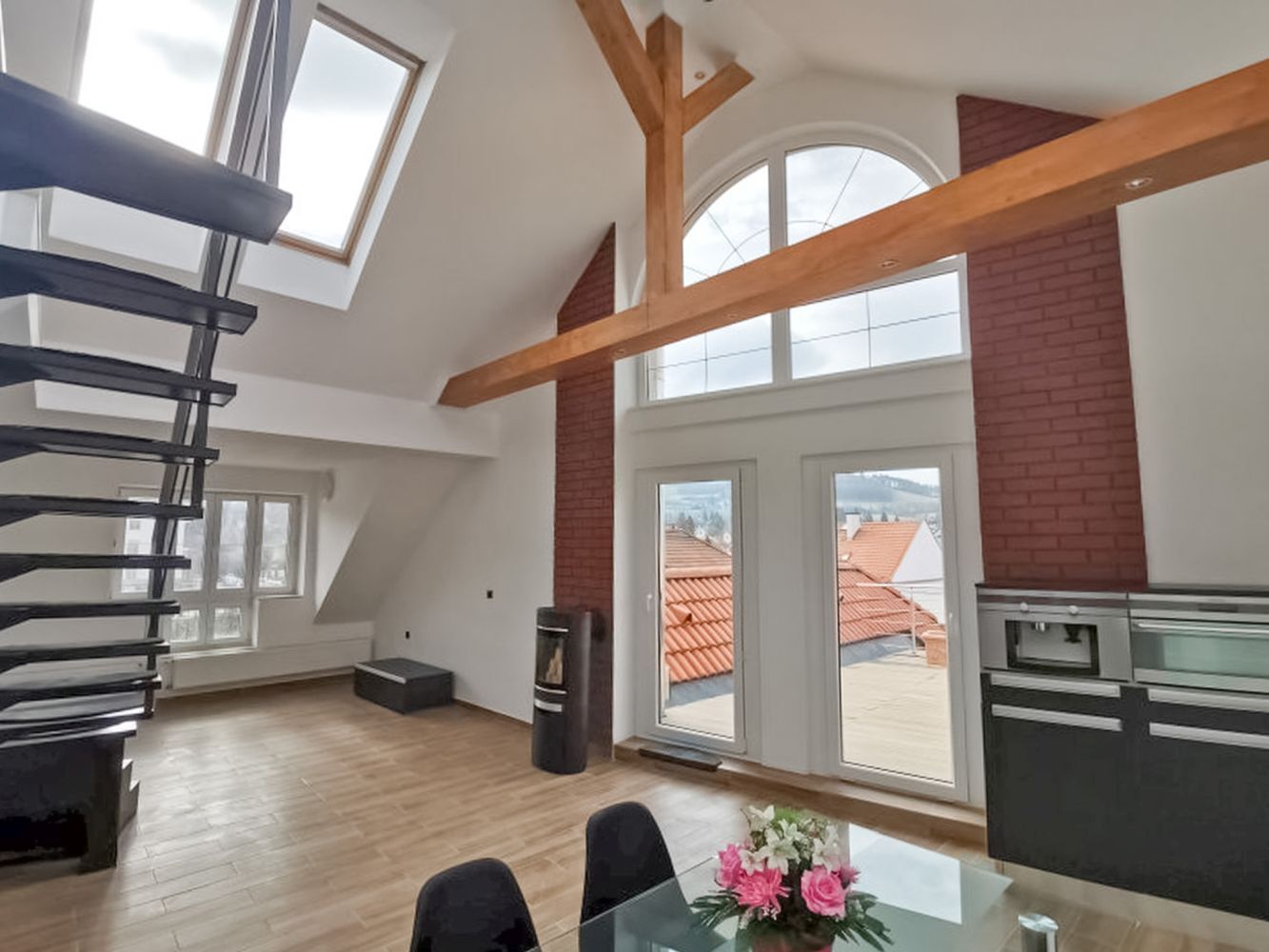 11 EL-WEST reality Sušice.jpg