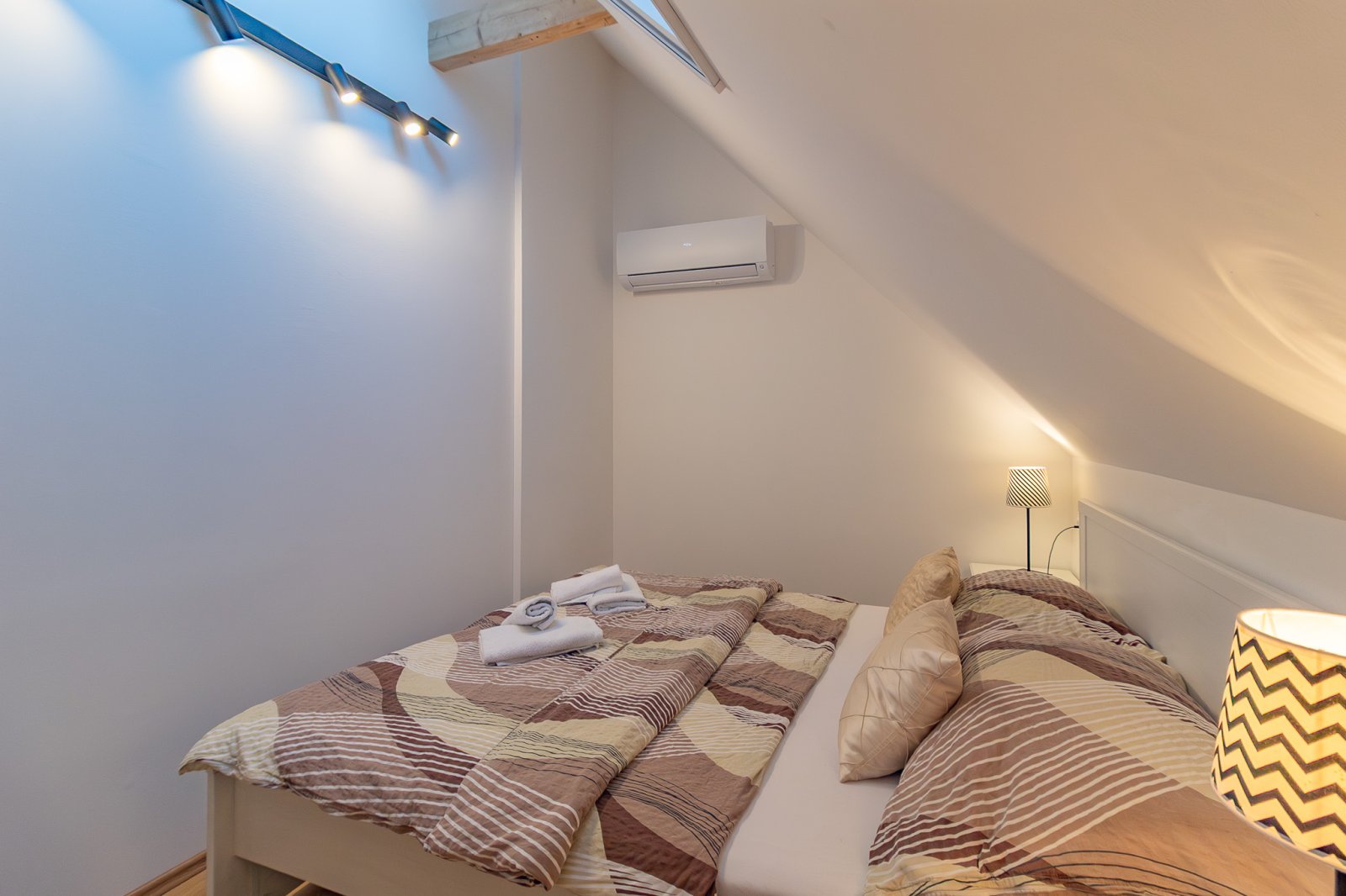 15. EL-WET REALITY Jiřičná .jpg