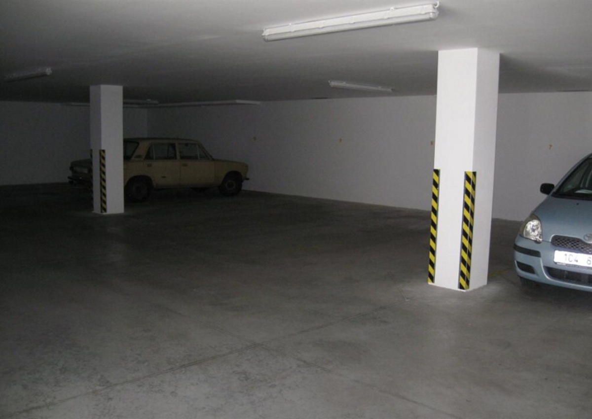 garáž. stání.jpg