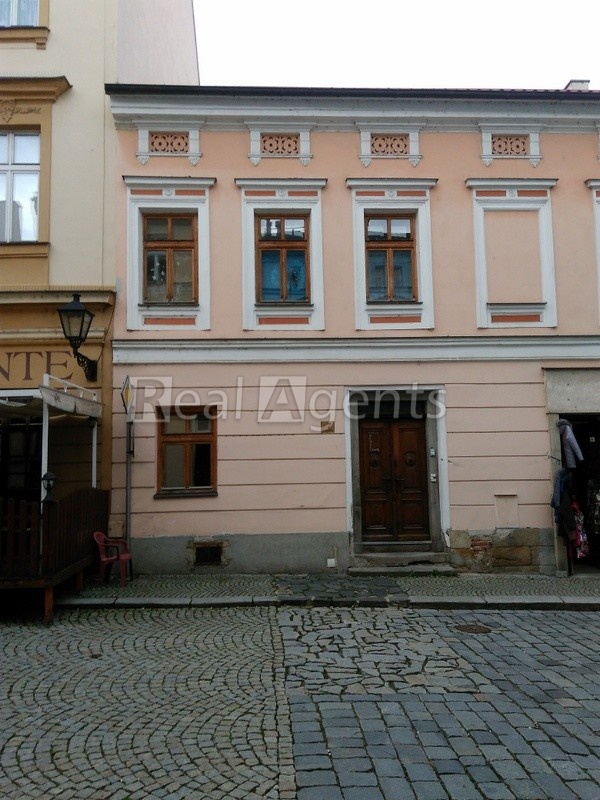 Dům