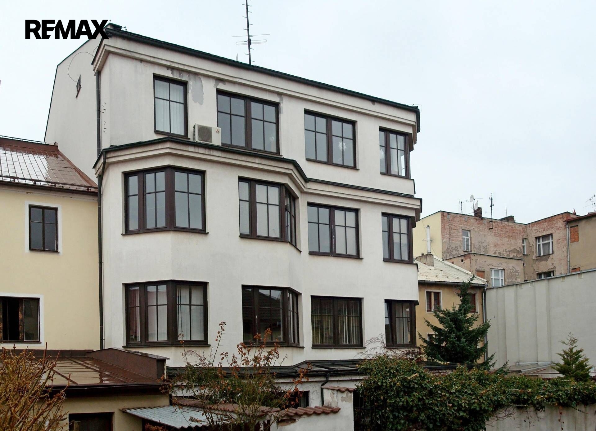 Pohled na budovu ze dvora