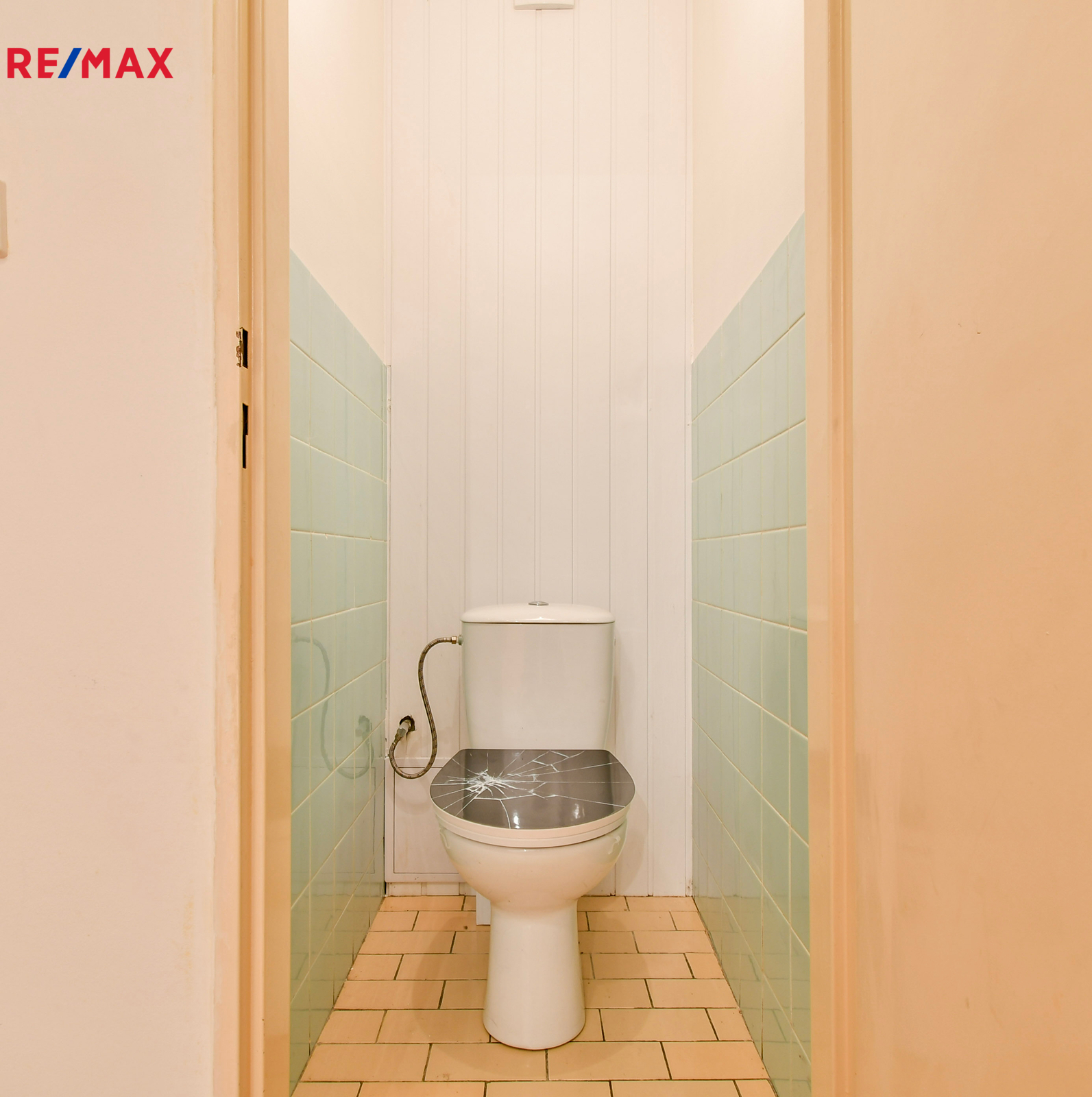 samostatné WC