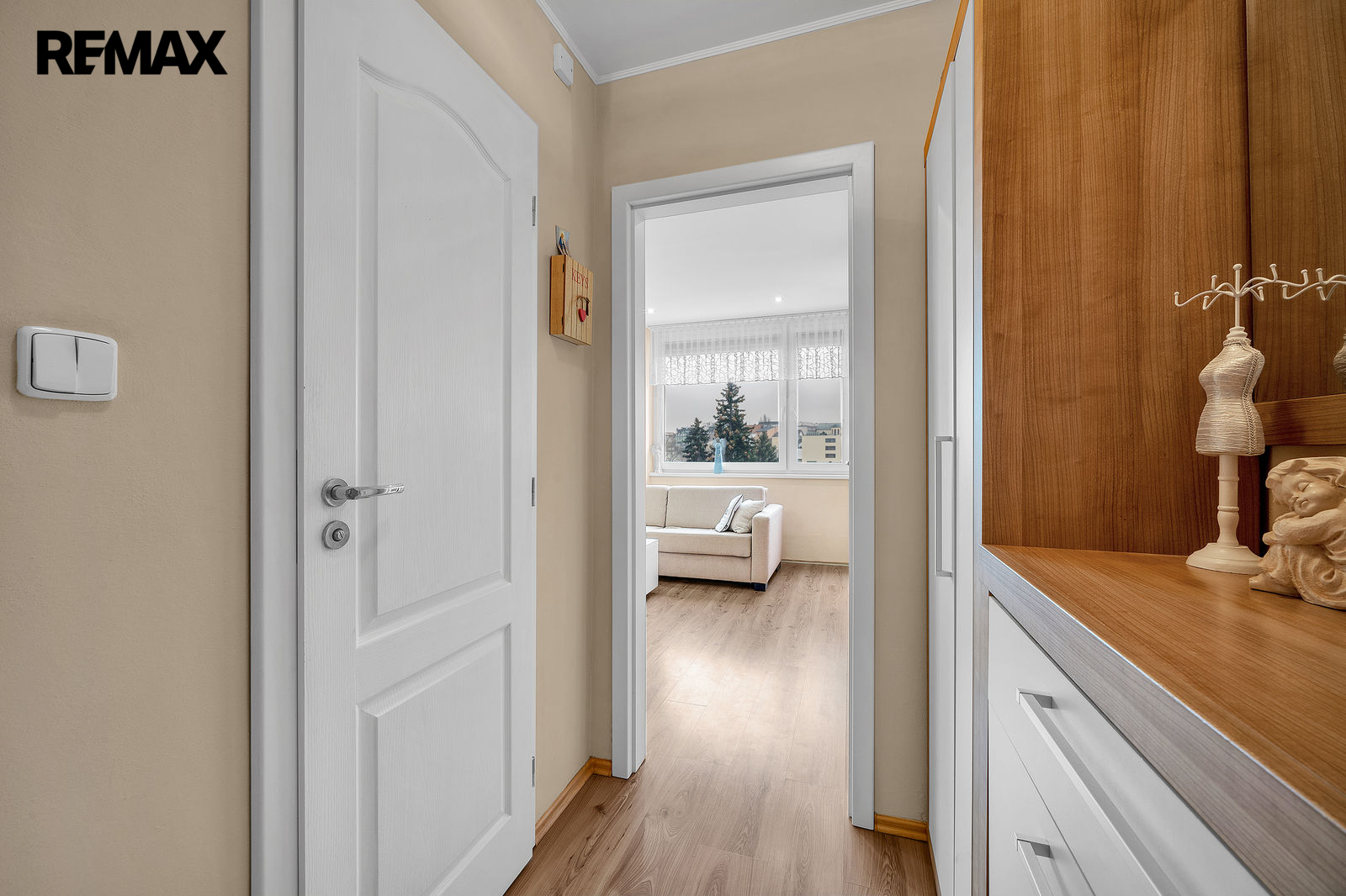 Byt 1+kk Podskalské nábřeží 1352, Kolín - vstupní chodba