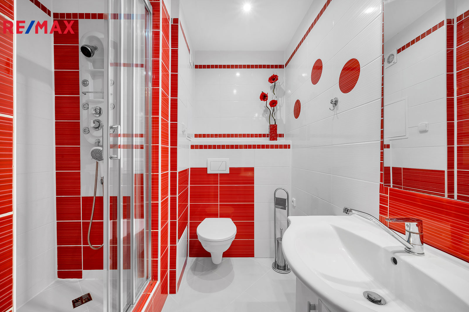 Byt 1+kk Podskalské nábřeží 1352, Kolín - koupelna