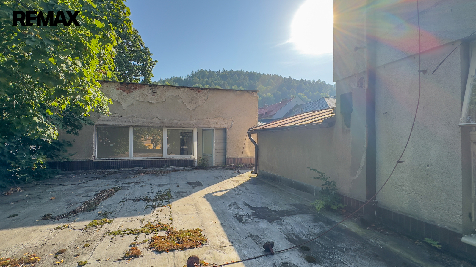 ZadníZadní pohled pohled