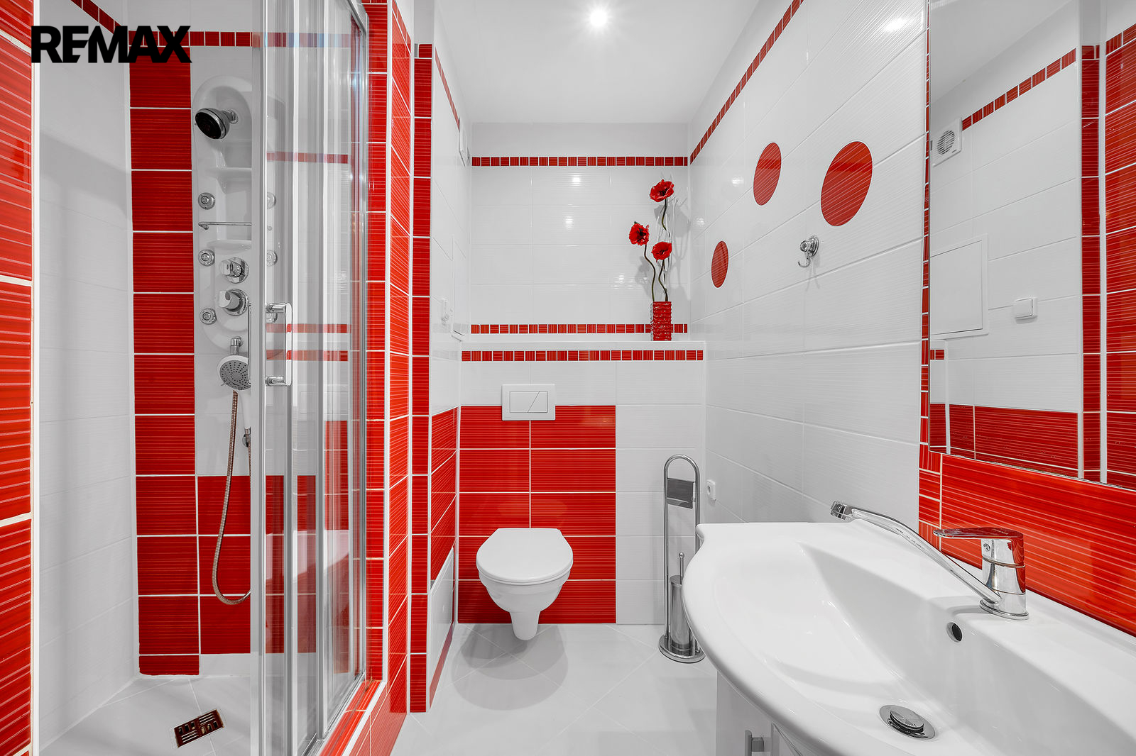 Byt 1+kk Podskalské nábřeží 1352, Kolín - koupelna