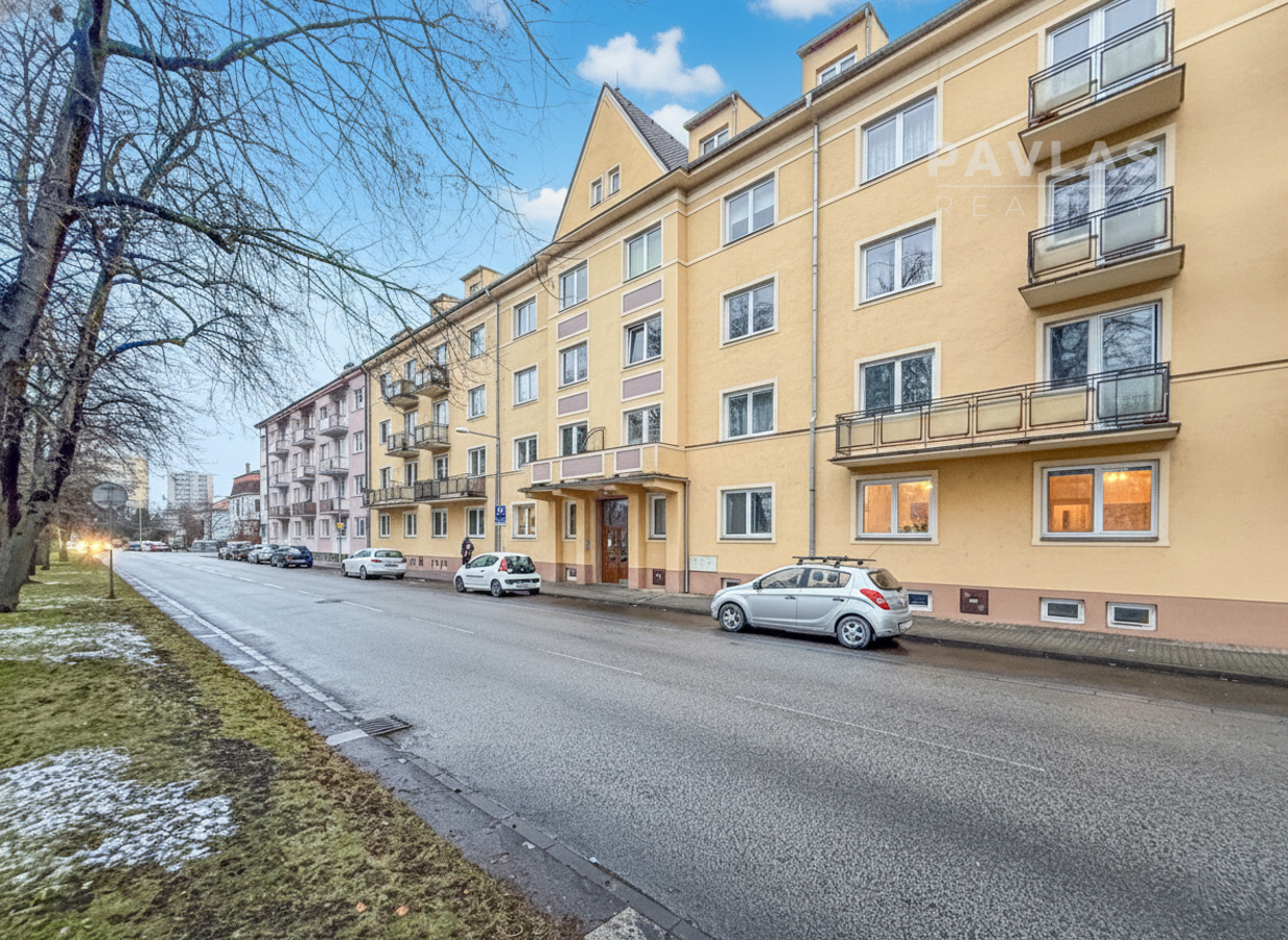 Jiráskovo nábřeží-3.jpg