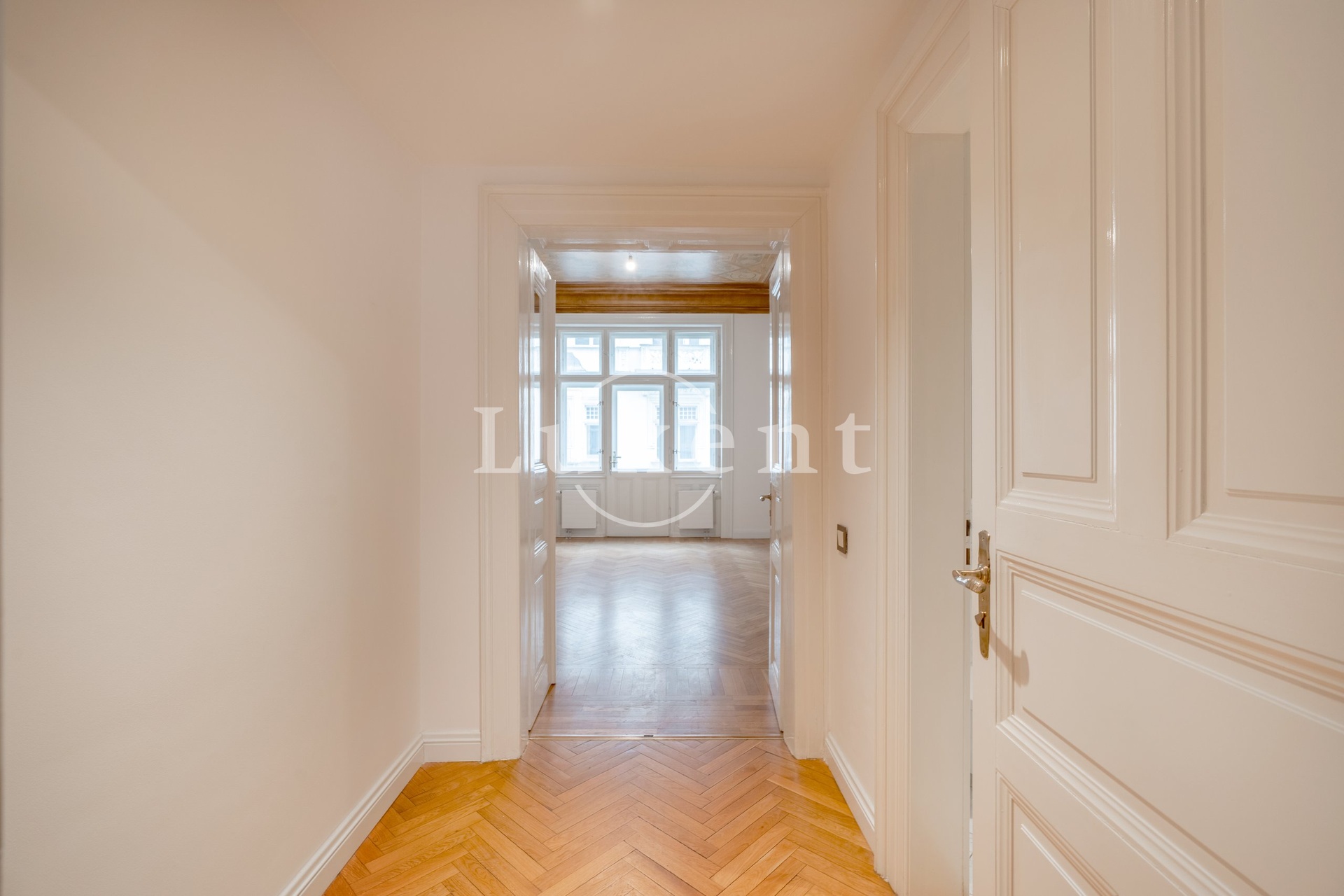 pohled do místnosti 