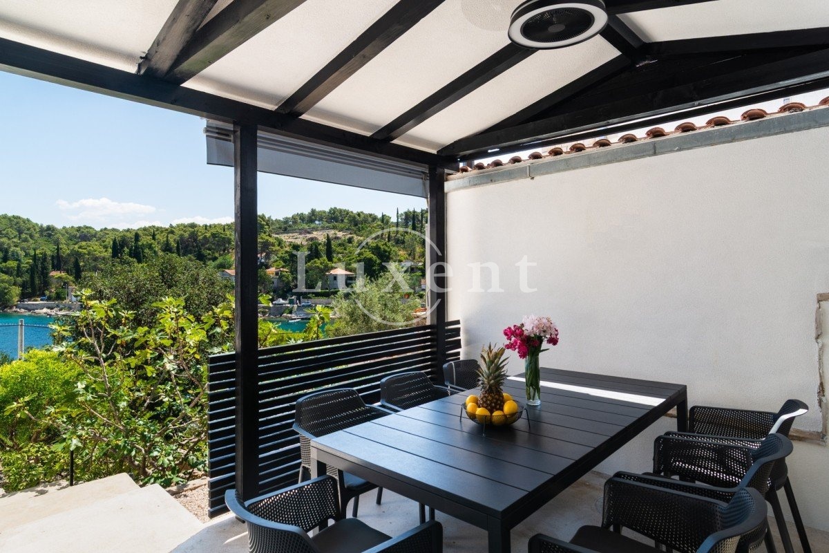 pergola