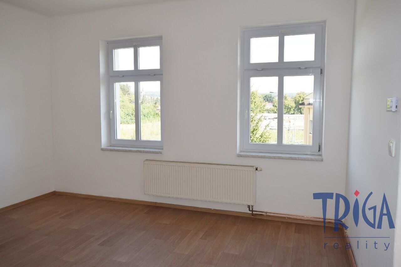 Pronájem bytu 2+1 Dvůr Králové nad Labem 12 500 Kč za měsíc, foto 3