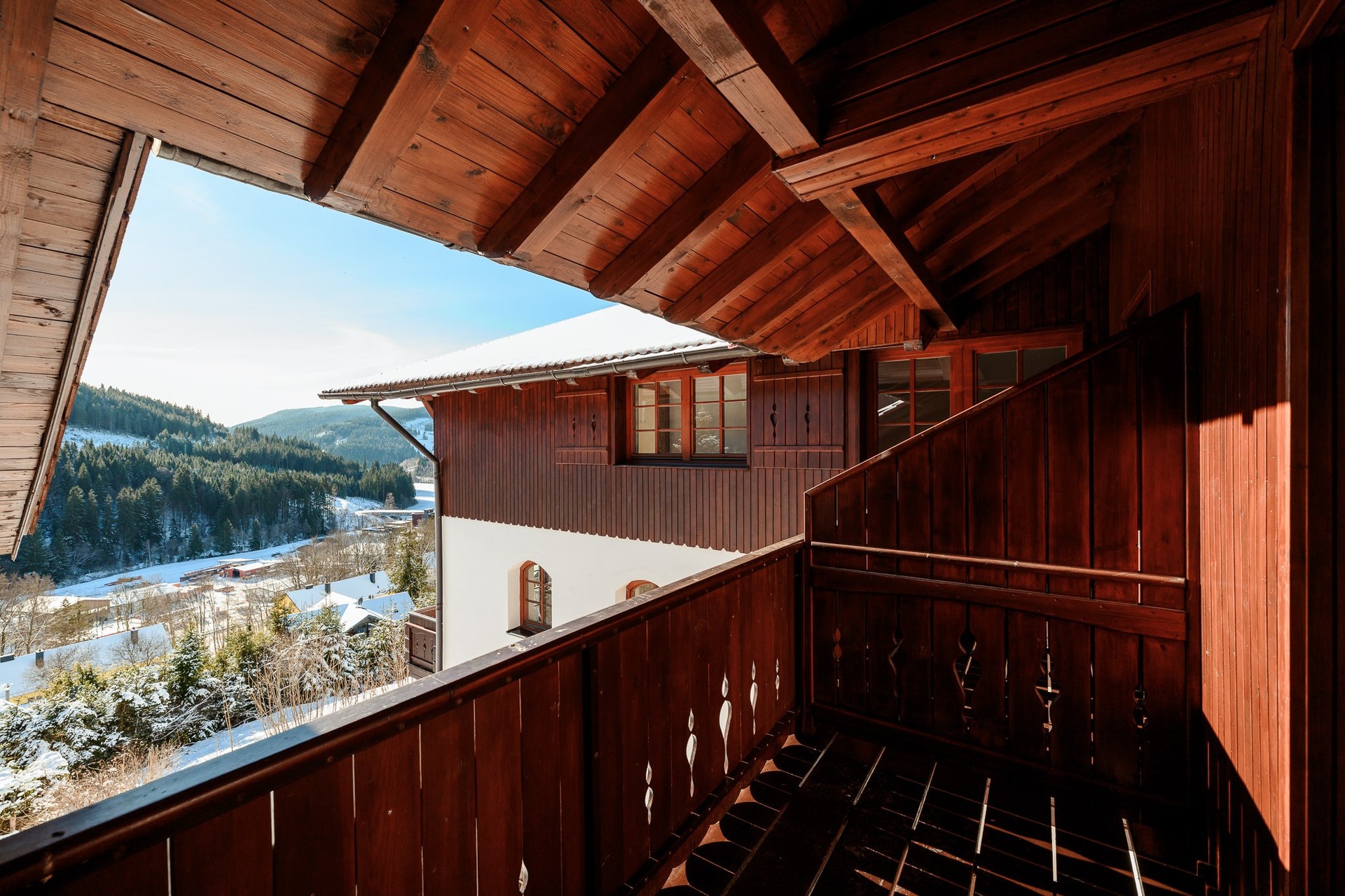 003_Slunecny_svah_31_Social 2048px