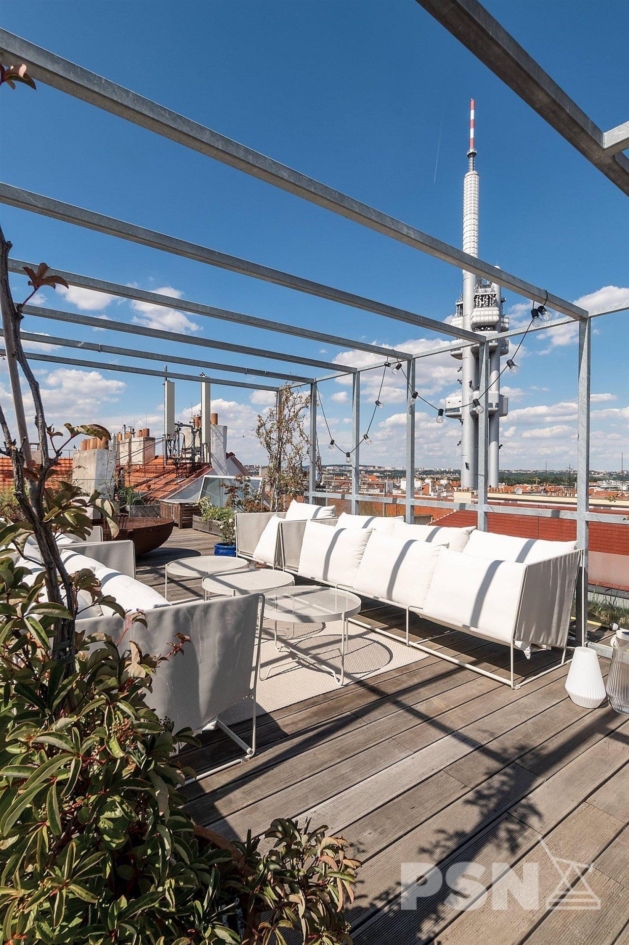 Mezonetový byt se střesní terasou