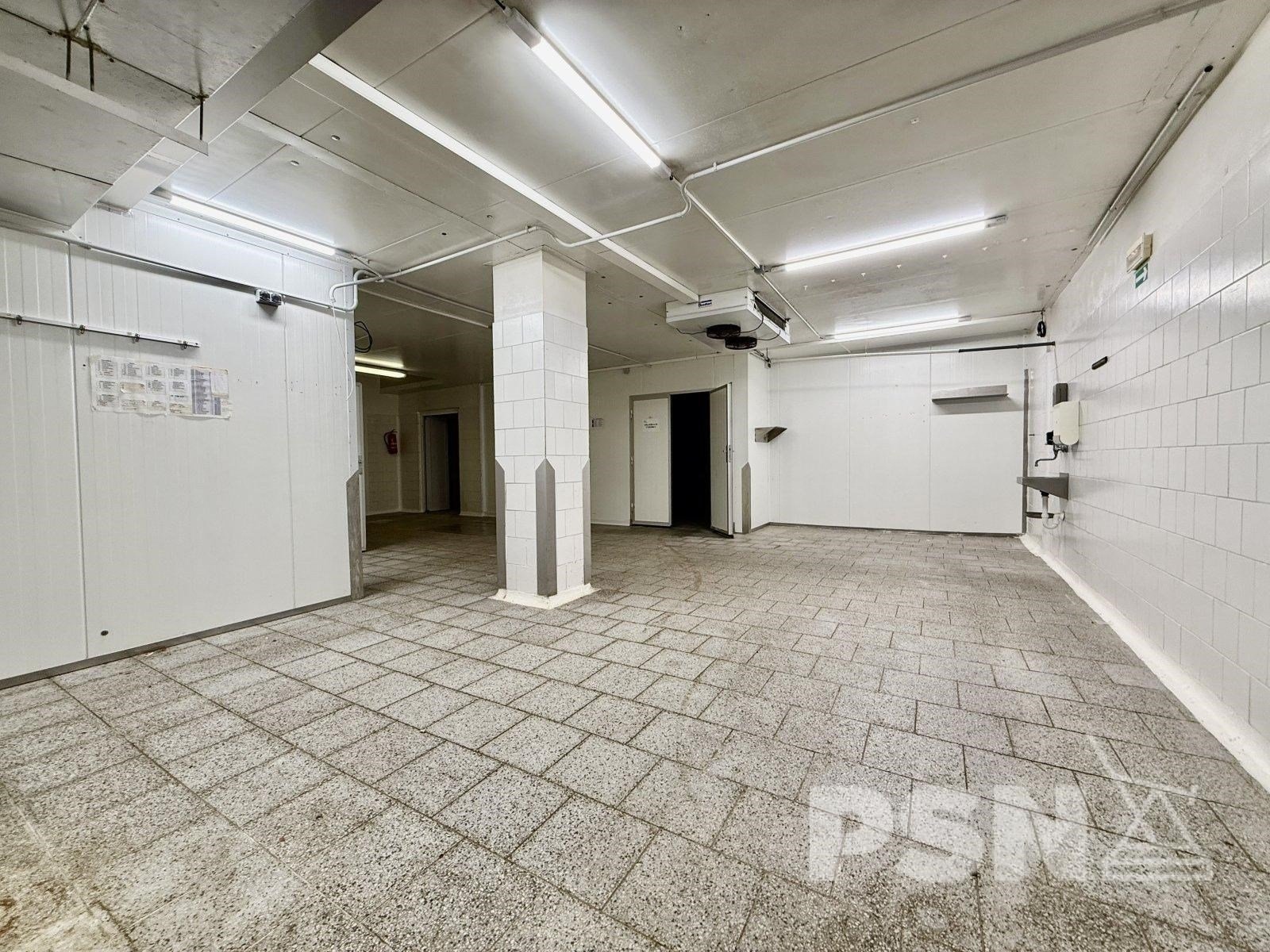 Výrobní hala - Komárovské nábřeží Brno