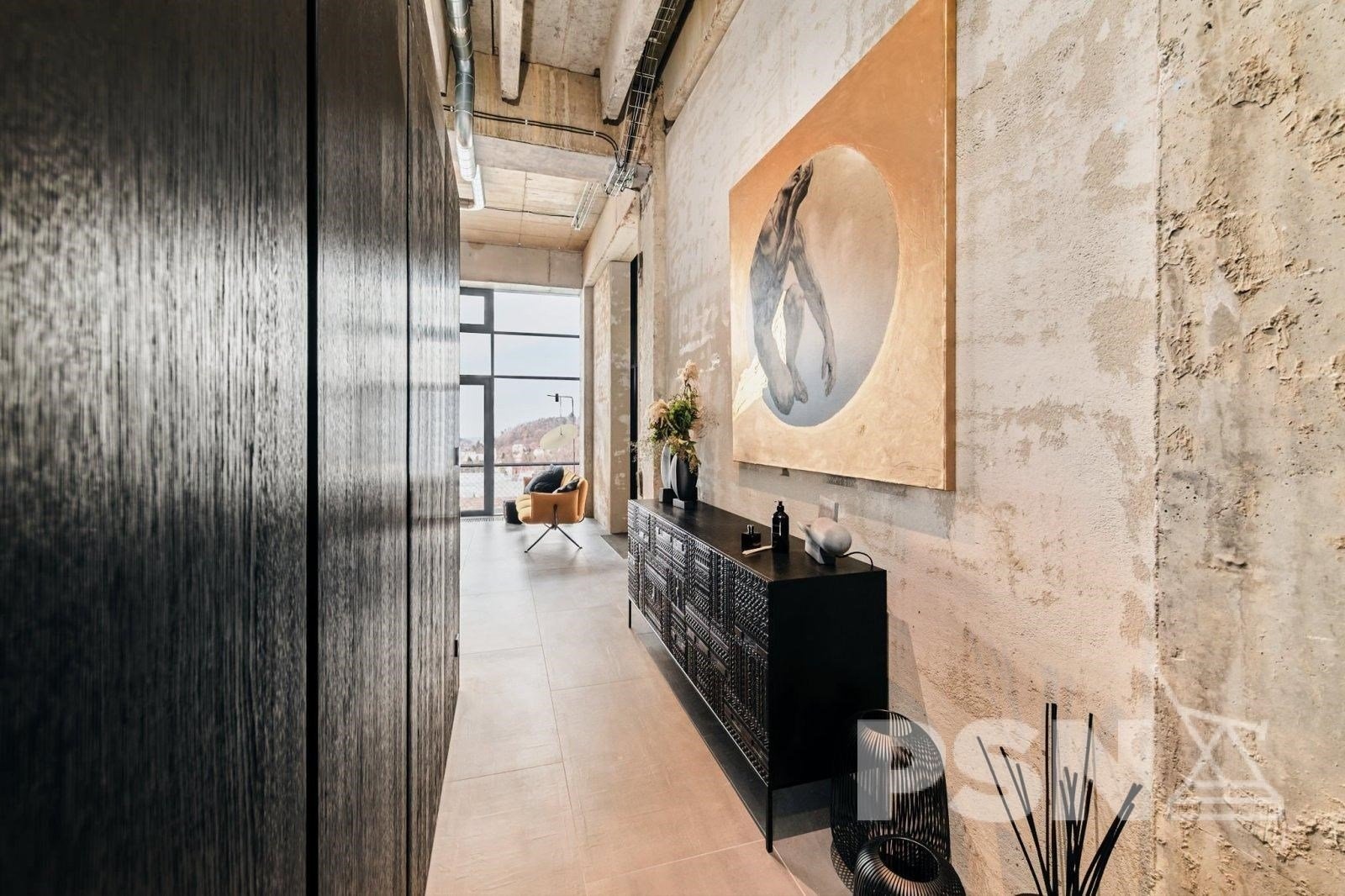 Moderní loft 2+kk s balkonem ve Vanguard Prague