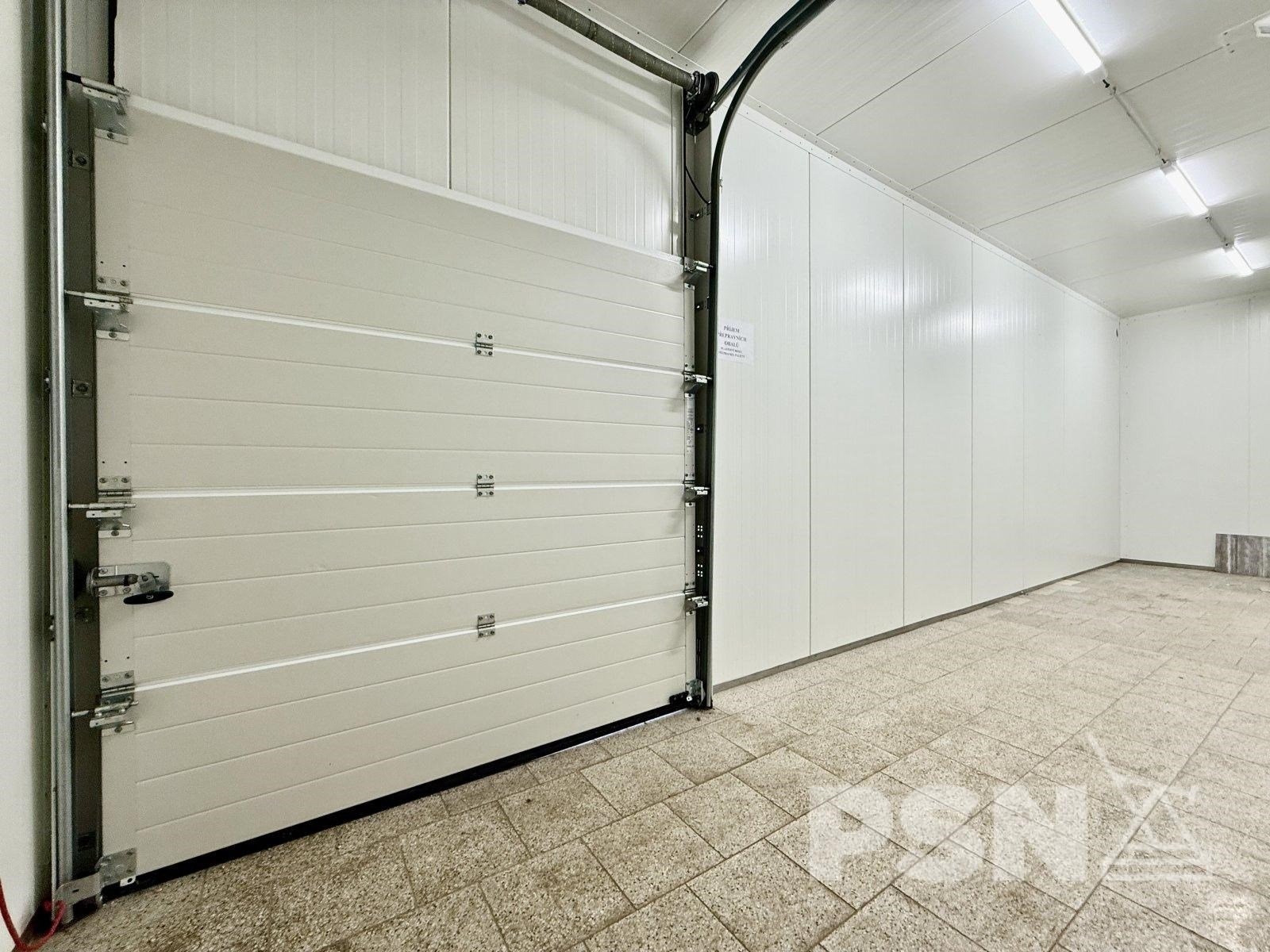 Výrobní hala - Komárovské nábřeží Brno