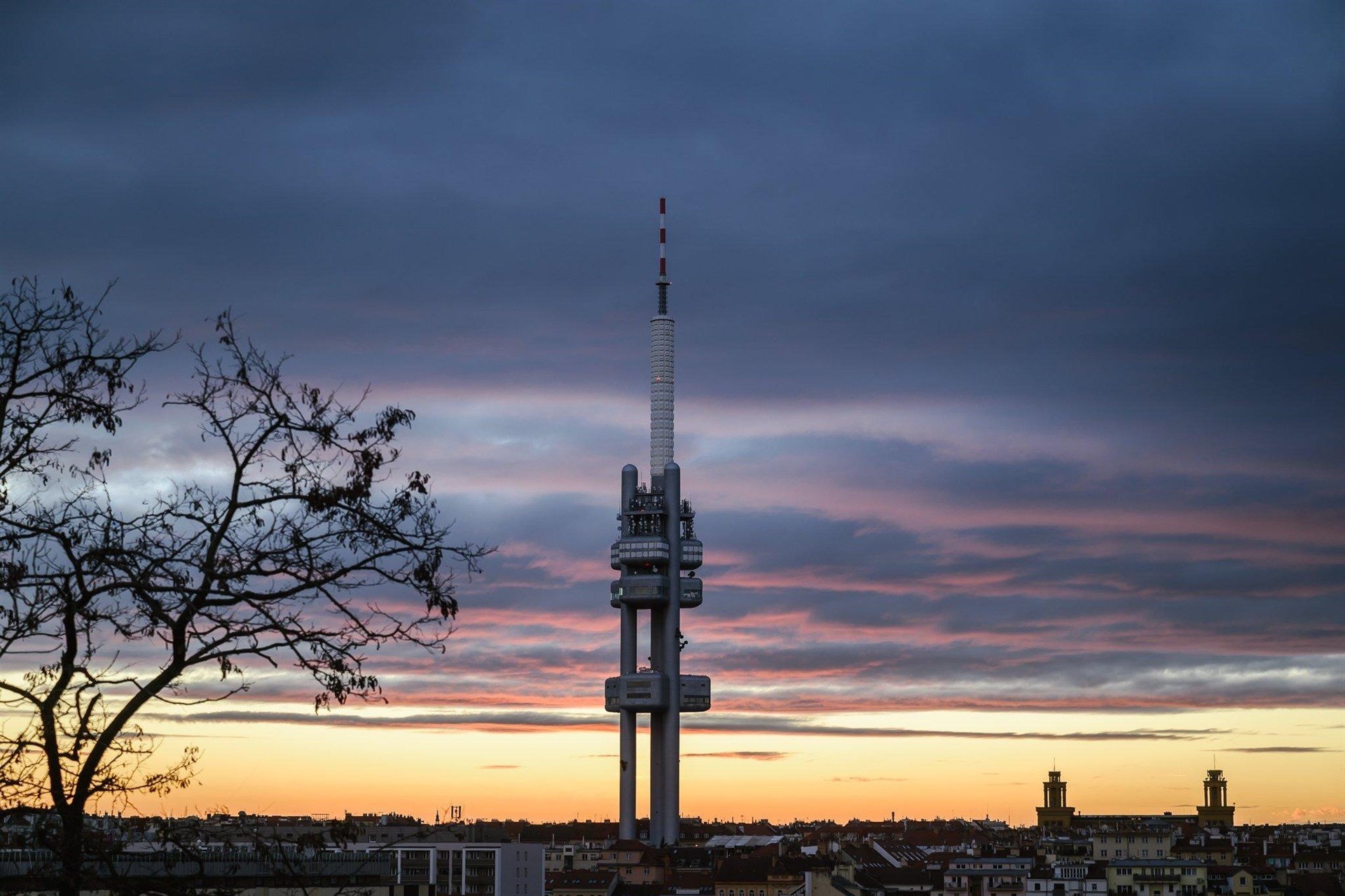 Prostorný byt 2+kk na Žižkově