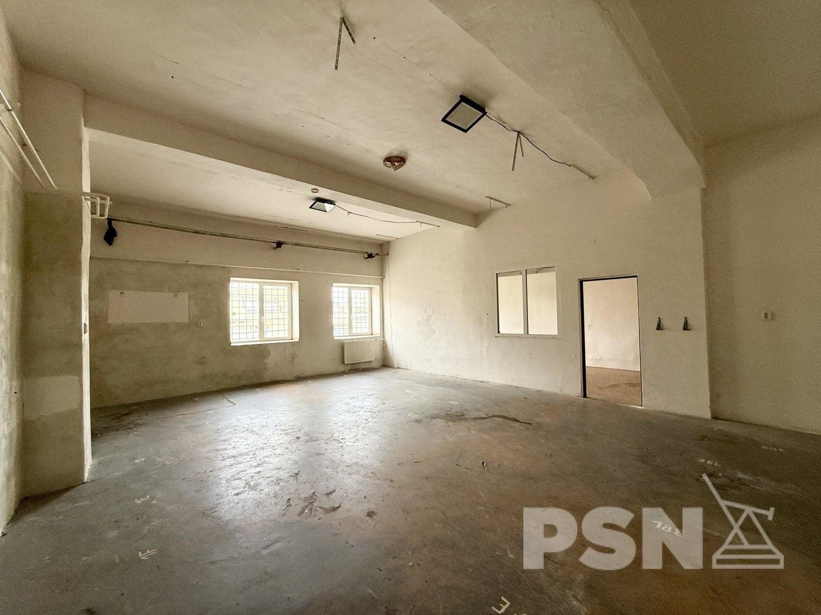 Komerční hala - Komárovské nábřeží Brno