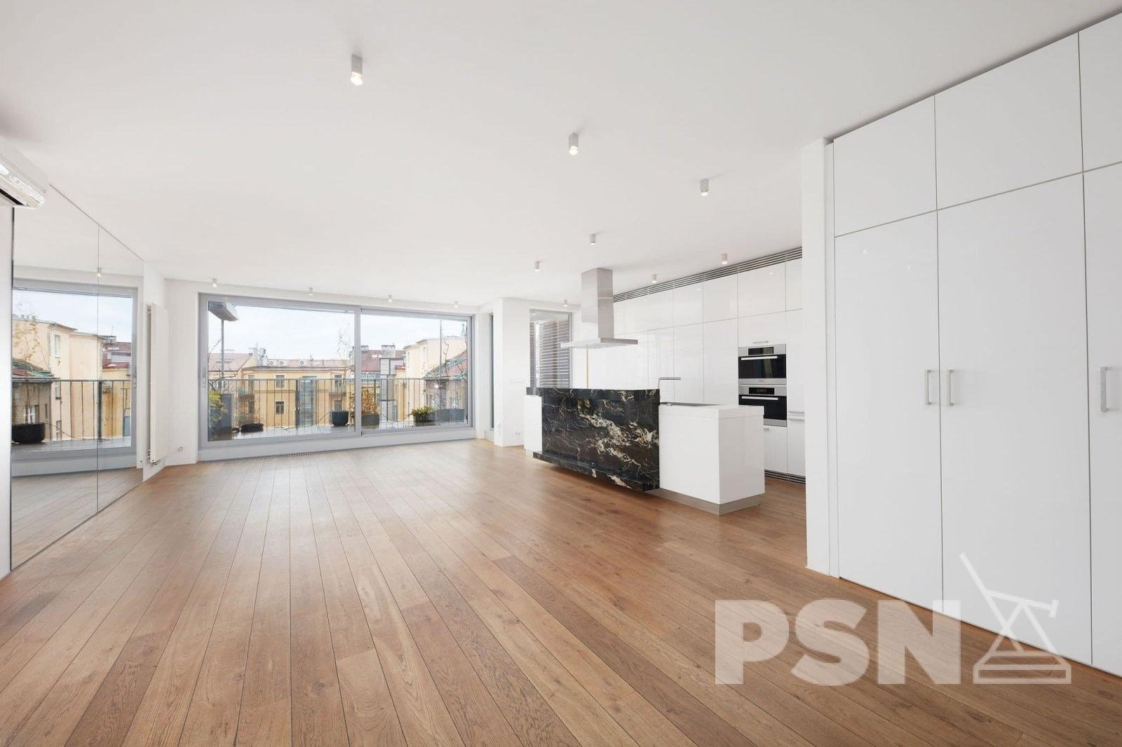 Mezonetový byt se střesní terasou