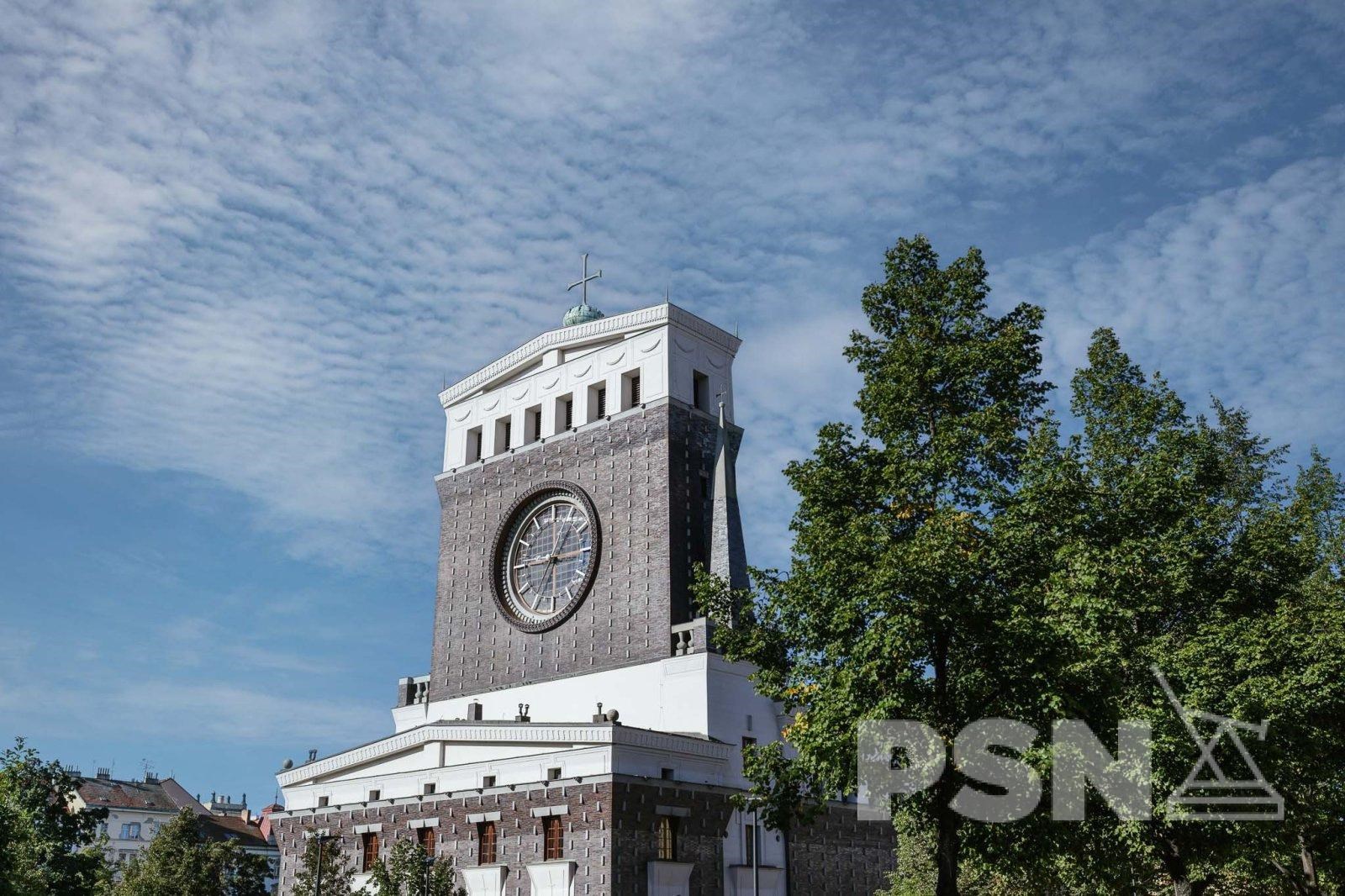 Krásný byt s terasou u Jiřího z Poděbrad