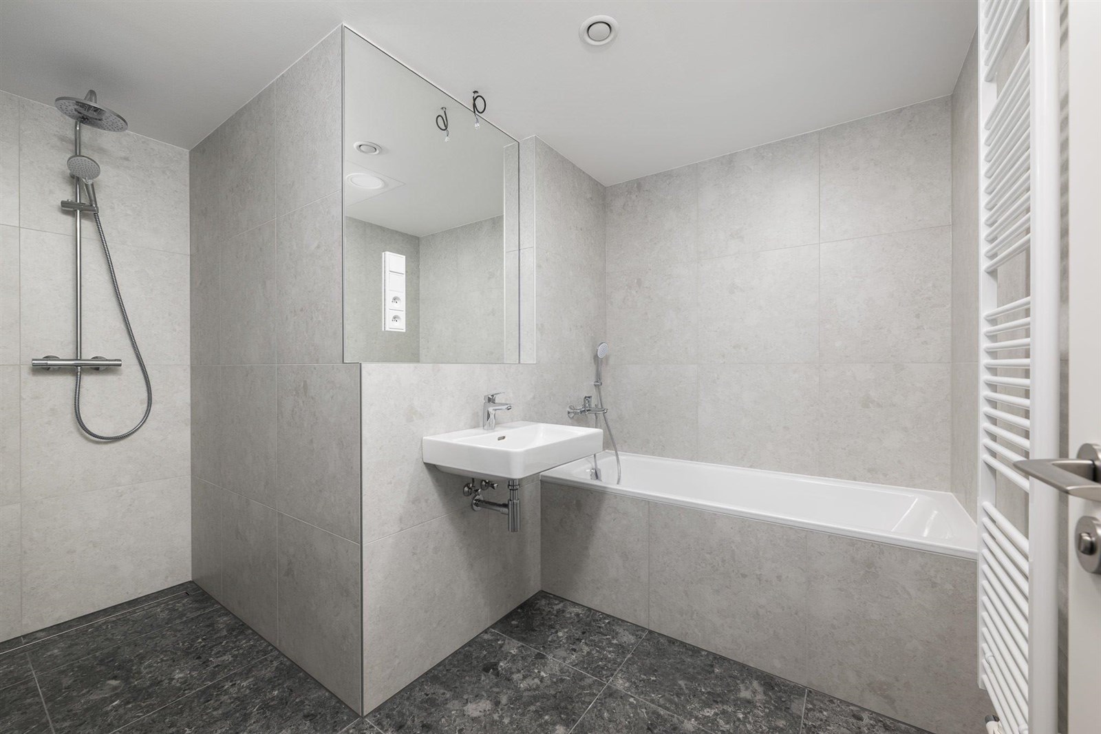 Ahoj, máme volnou jednotku č. 271 s dispozicí 3+kk