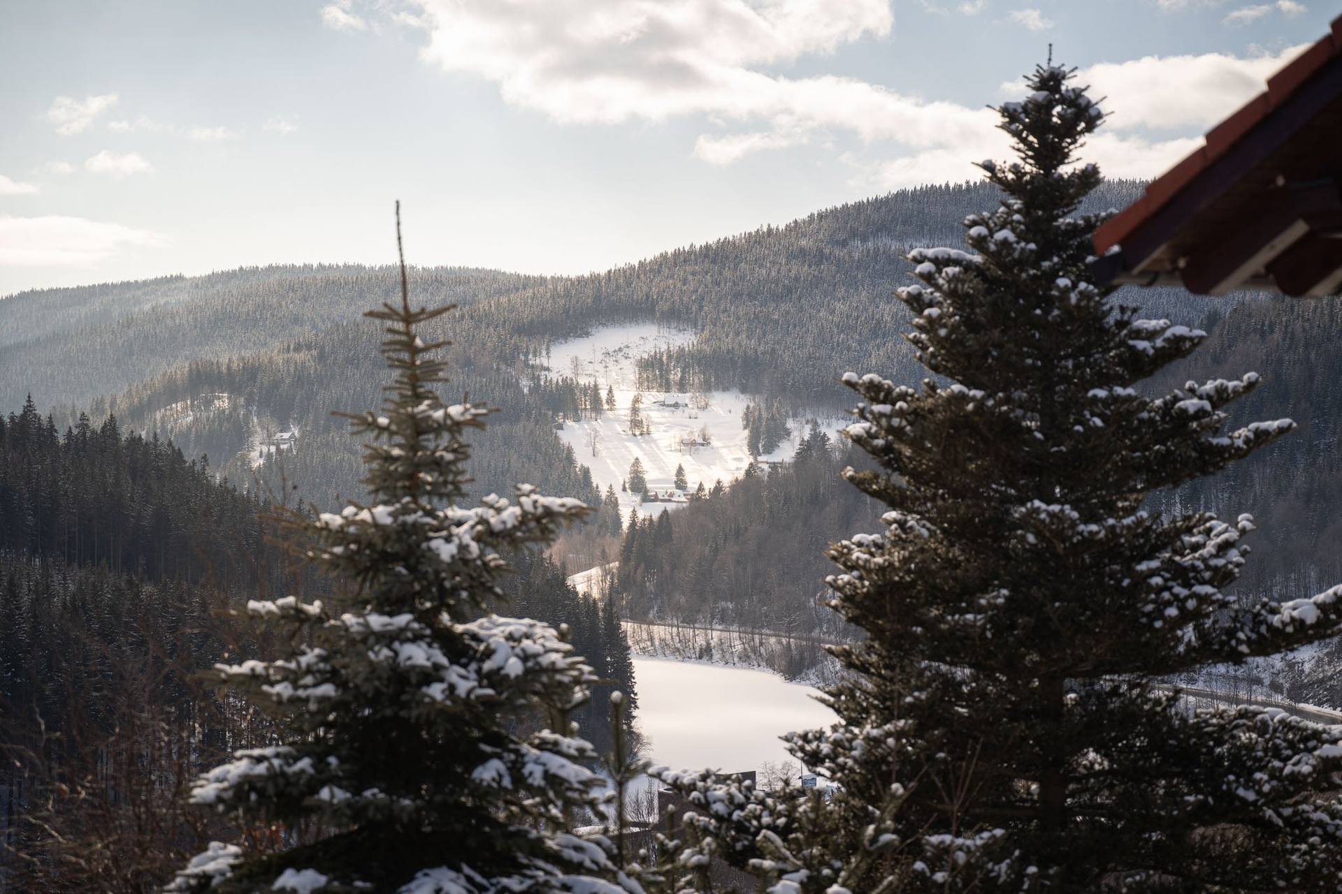 slunecny-svah-011-social-2048px-d1faf1