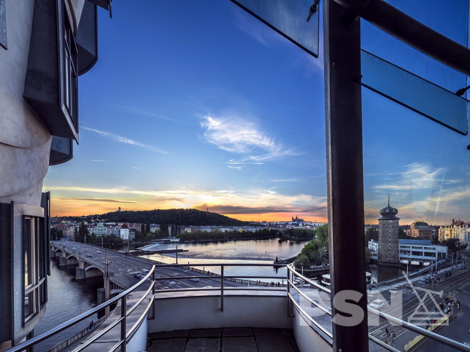 Pronájem kanceláří 50m2, Praha 2
