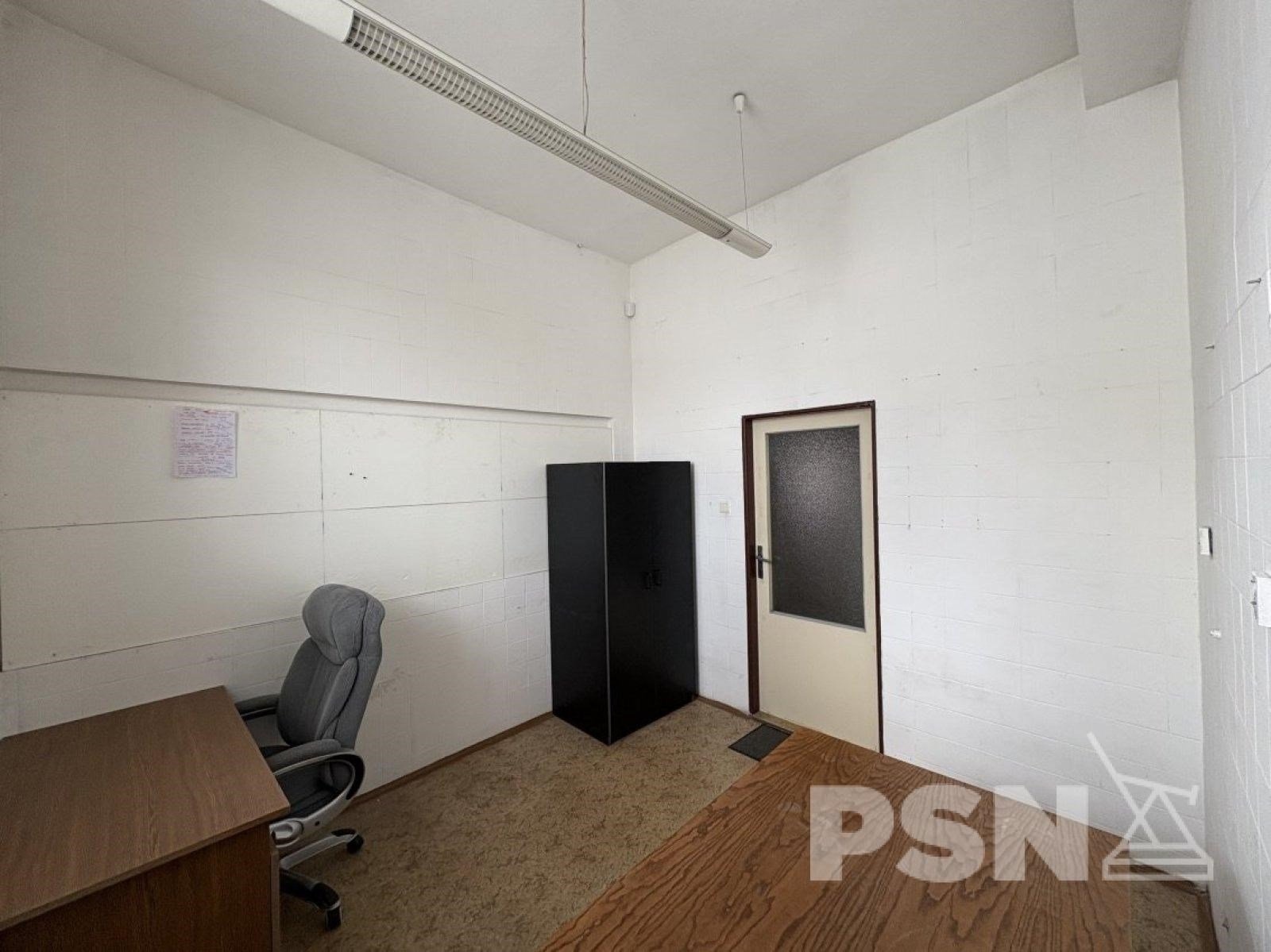 Kancelářská budova - Komárovské nábřeží Brno