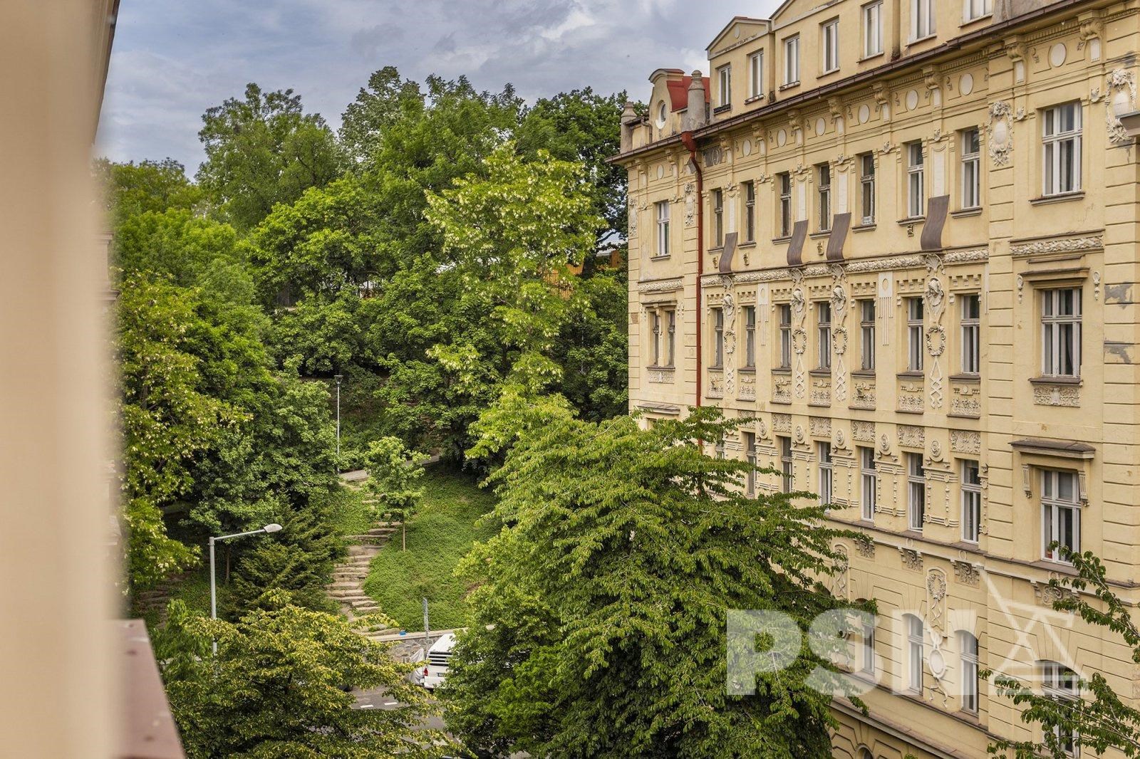 Pronájem kanceláře, Praha 2