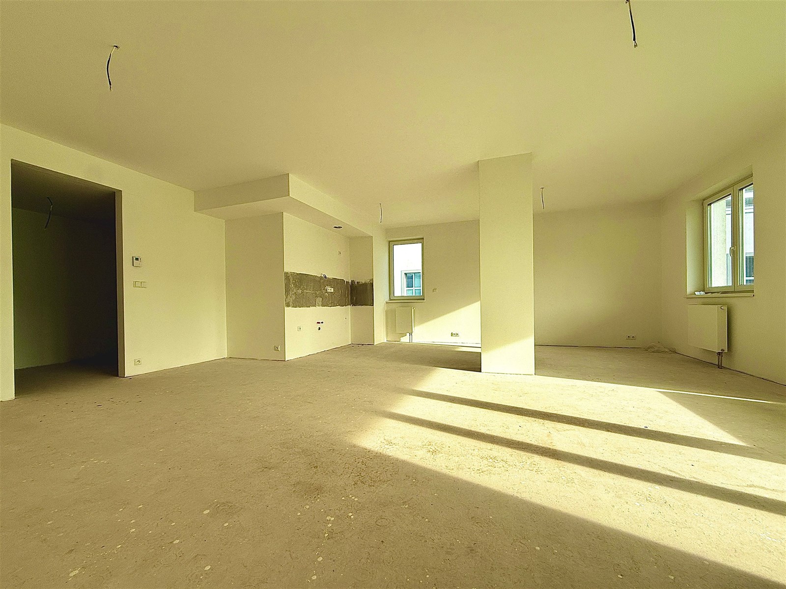 Prodej bytu 3+kk na Stříbrných terasách v Jihlavě (OBÝVACÍ POKOJ S KUCHYŇSKÝM KOUTEM))