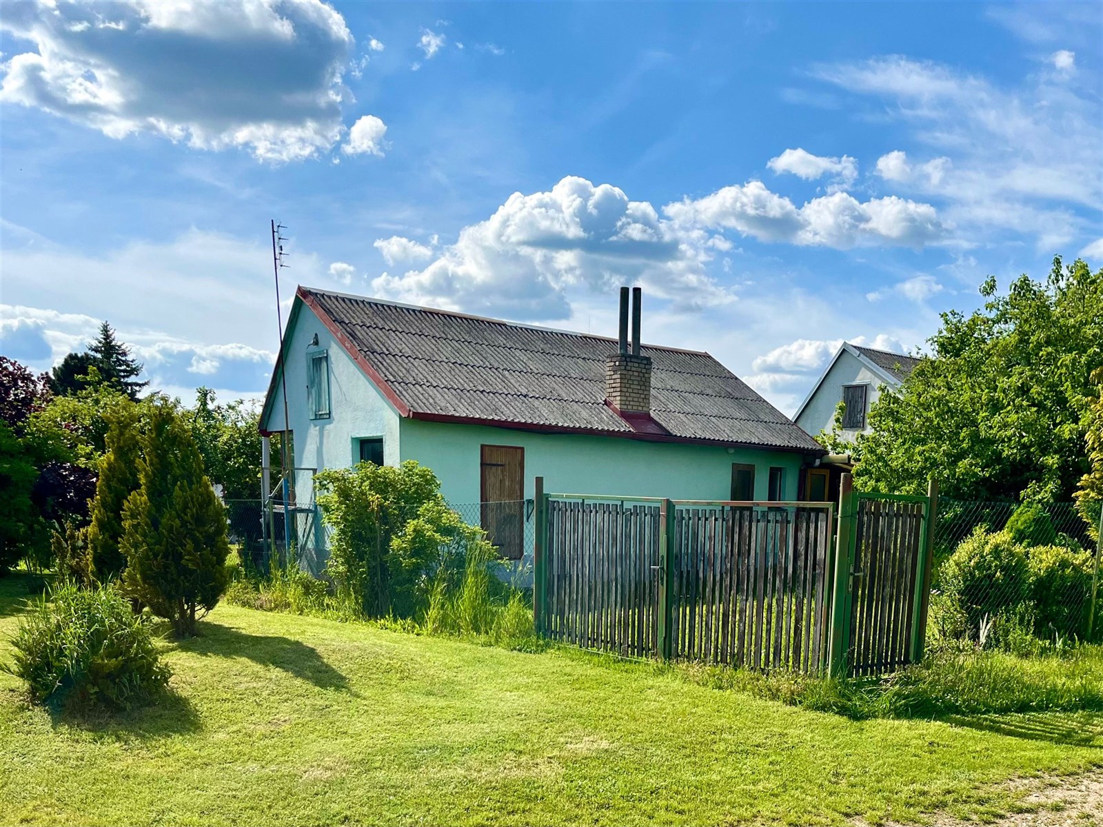Stavební pozemek Dolní Němčice (POHLED OD PŘÍSTUPU