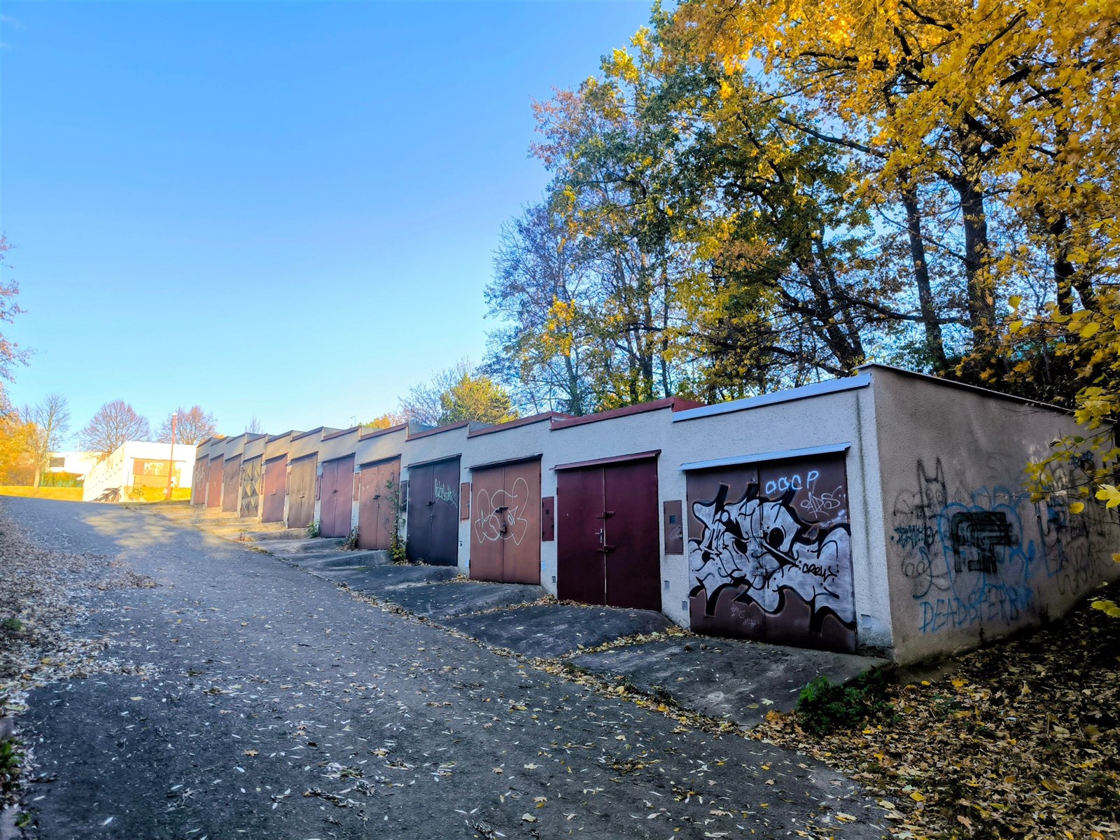 Prodej garáže v Třebíči, u Nového Hřbitova (GARÁŽ 