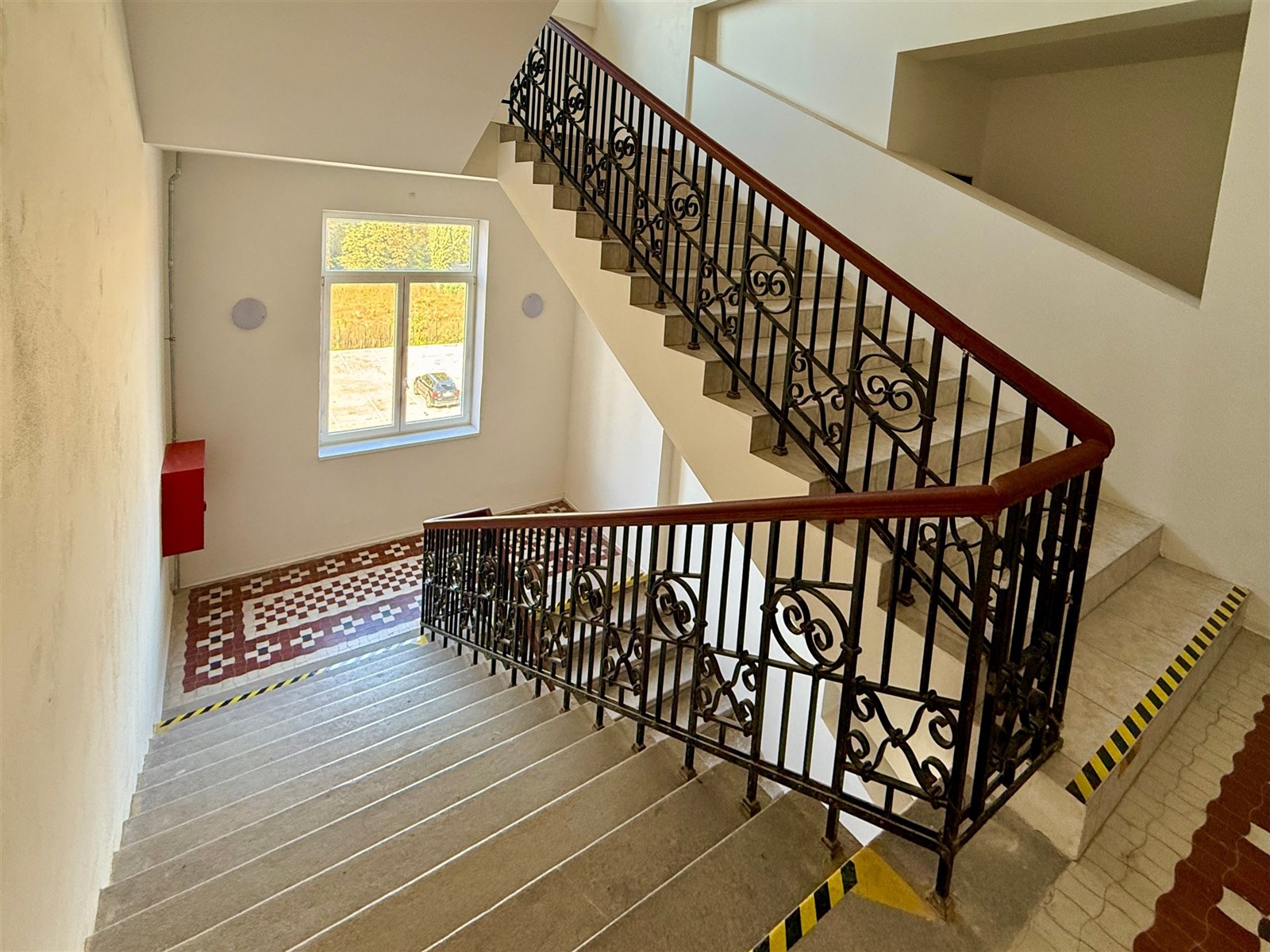 Prodej bytu 1+kk s privátním parkovacím místem v O