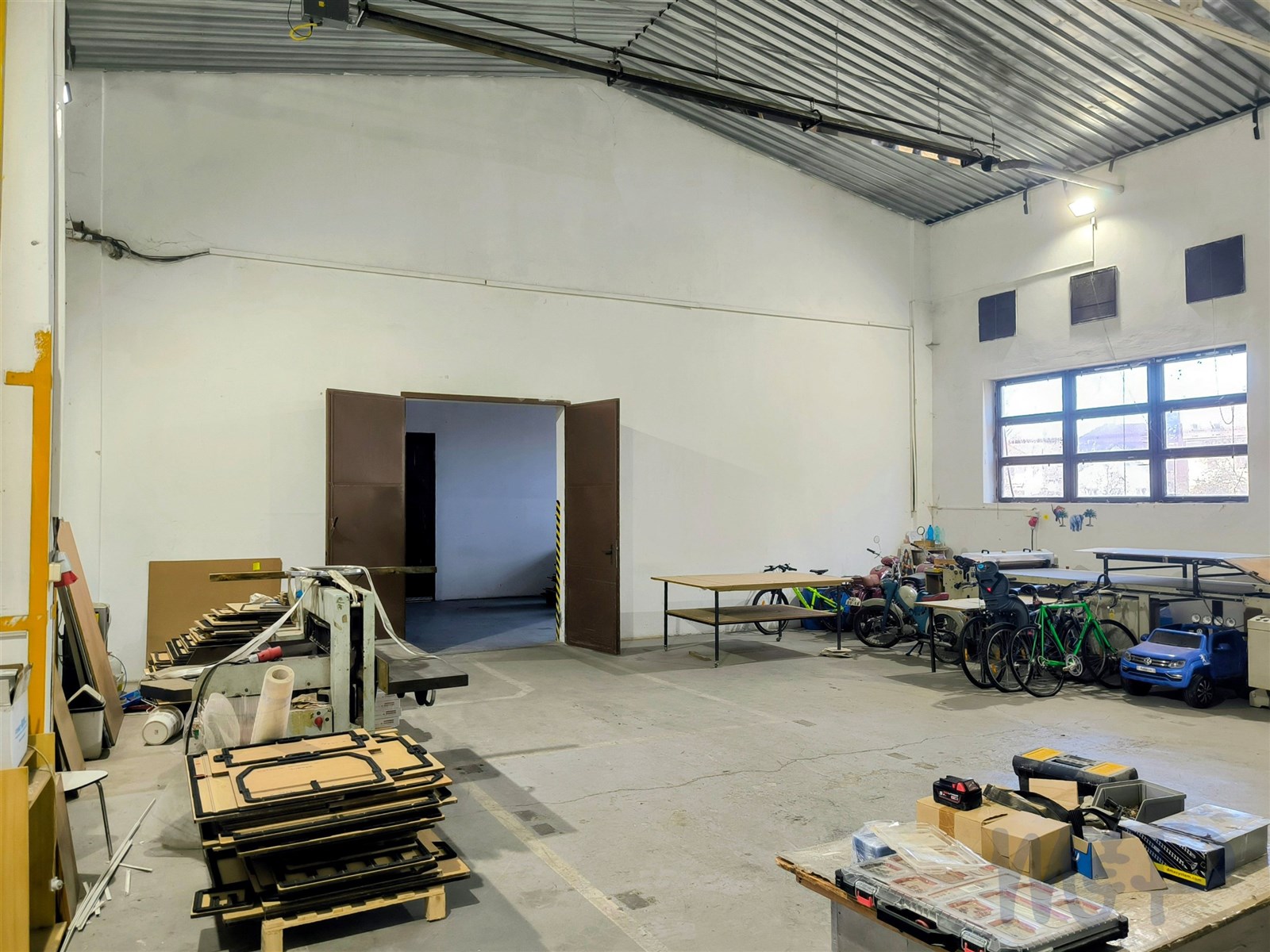 Provozní areál v Polné, skladování, výroba (SKLAD 1)