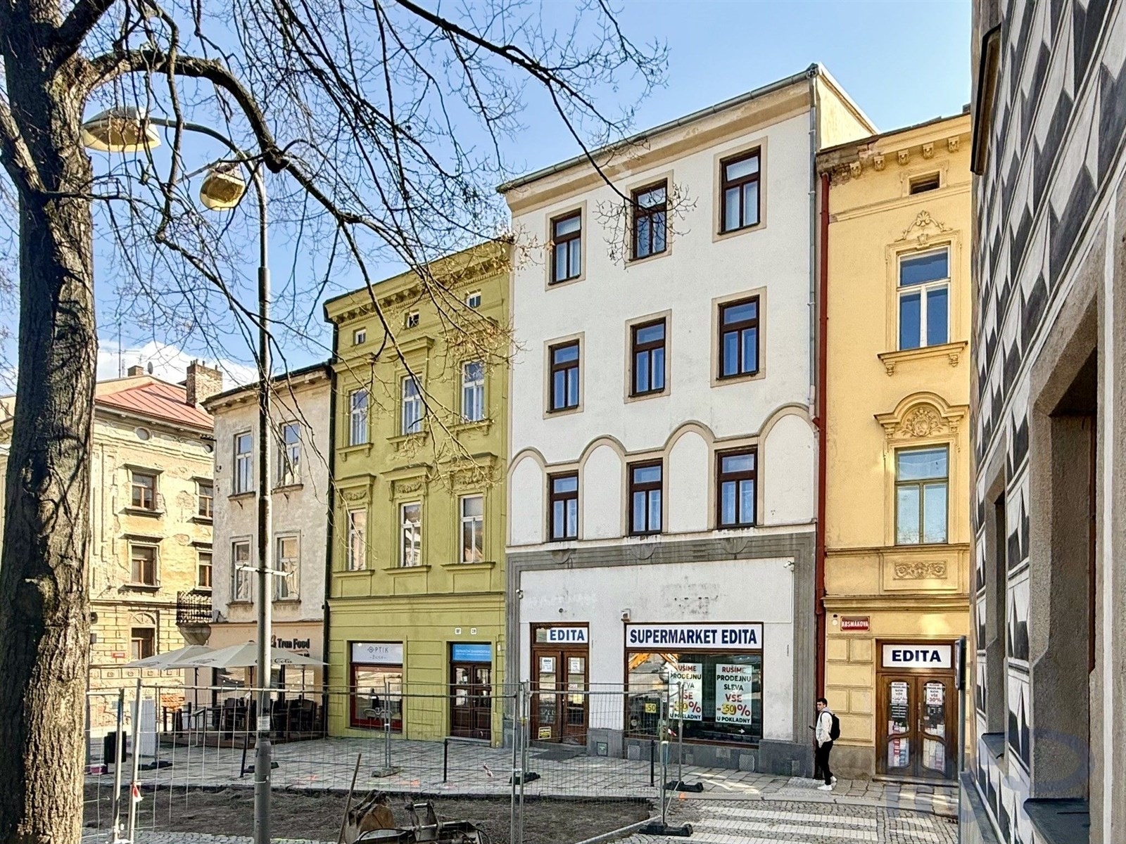 Pronájem velkého obchodu v centru Jihlavy (EXTERIER)