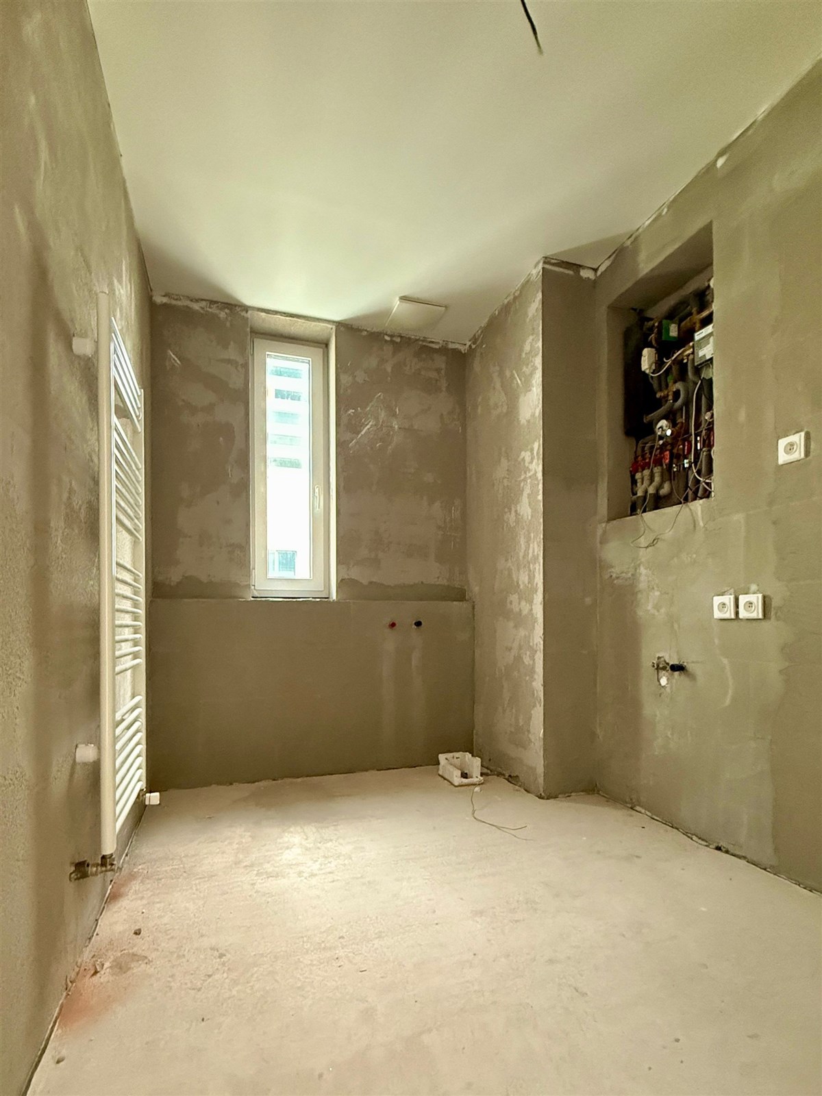 Prodej bytu 3+kk na Stříbrných terasách v Jihlavě (KOUPELNA)