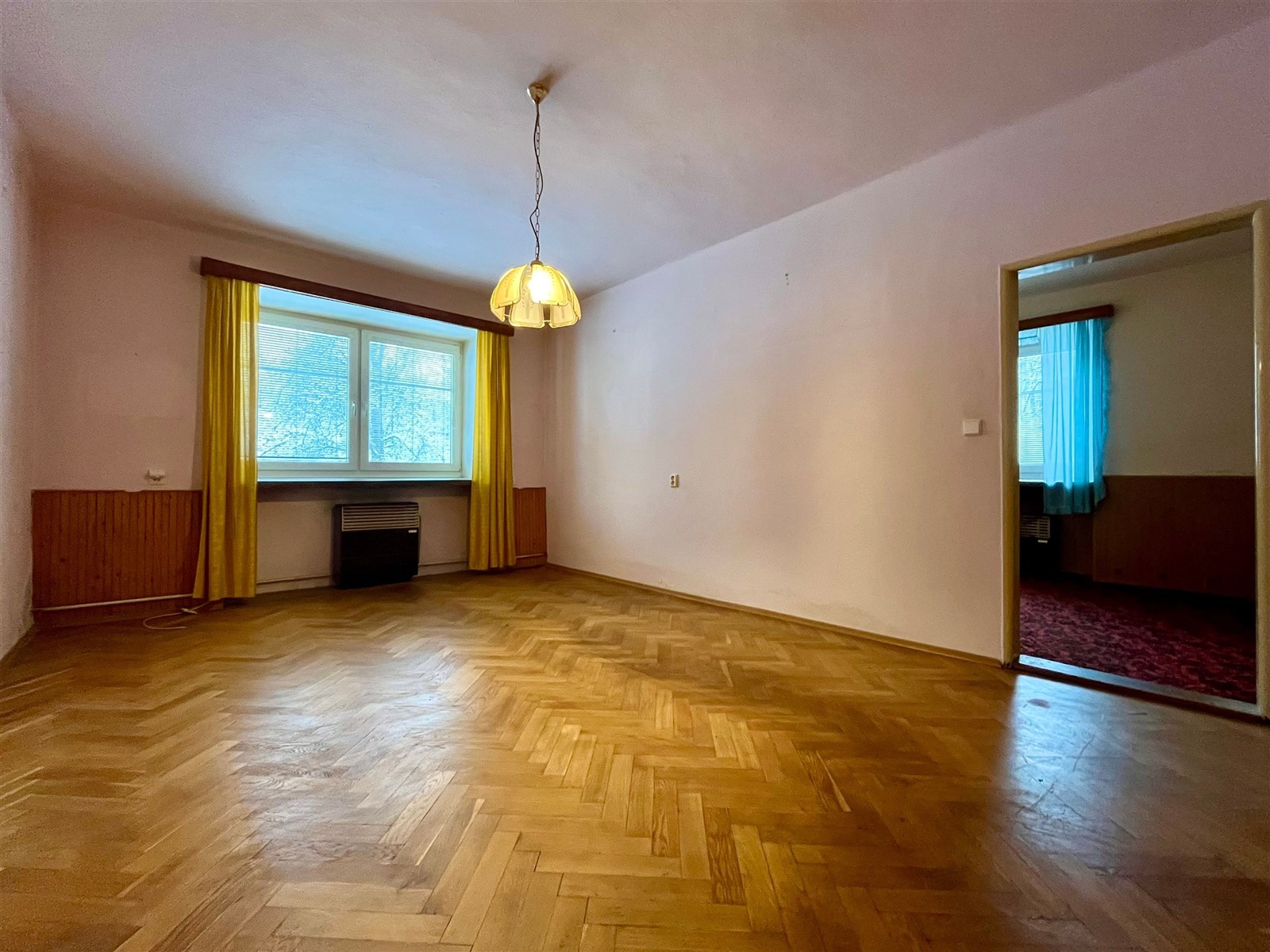 Byt, garáže, nebytové prostory, pozemek - Jihlava 